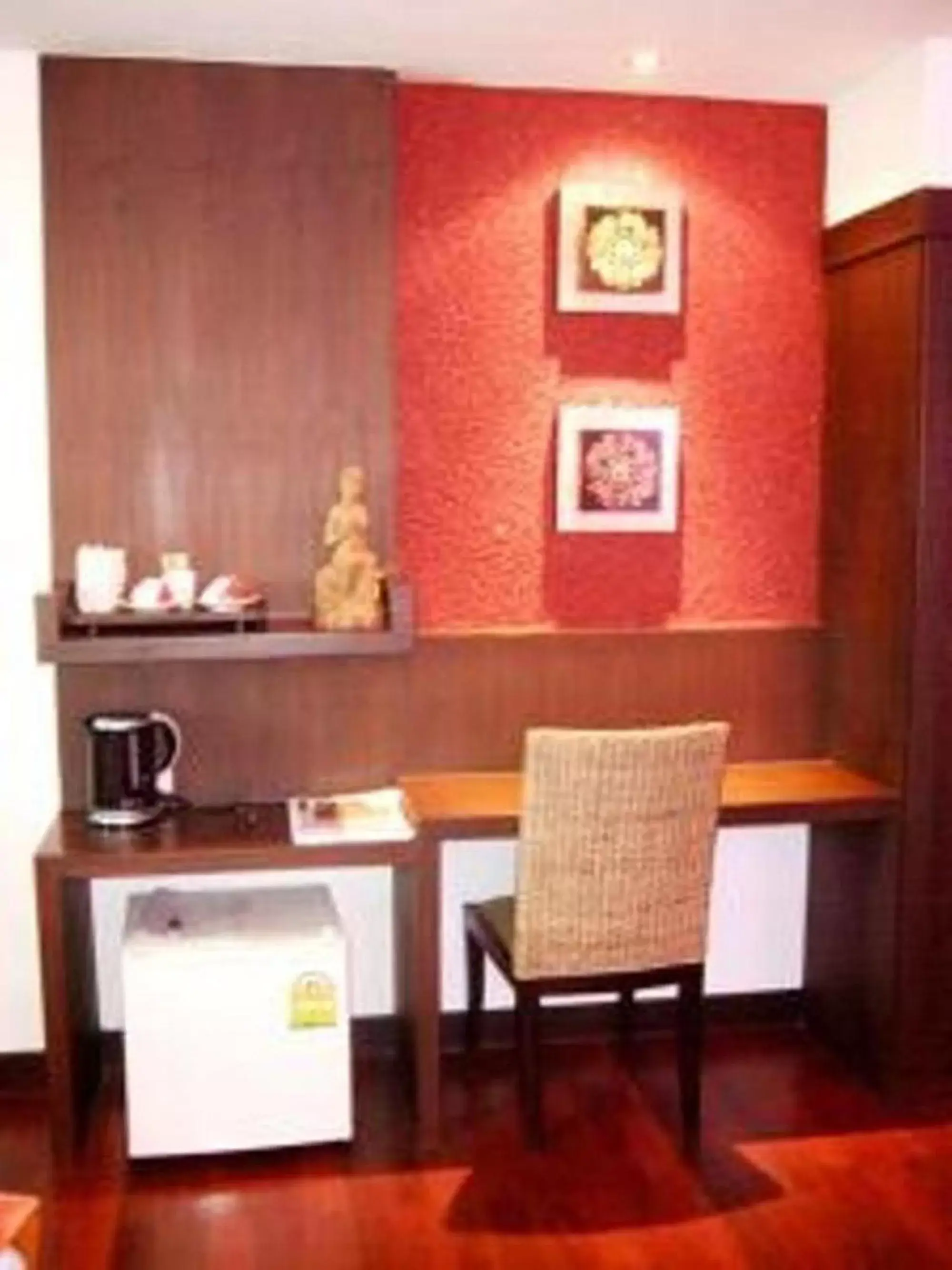 Coffee/tea facilities in Nicha Suite Hua Hin Hotel