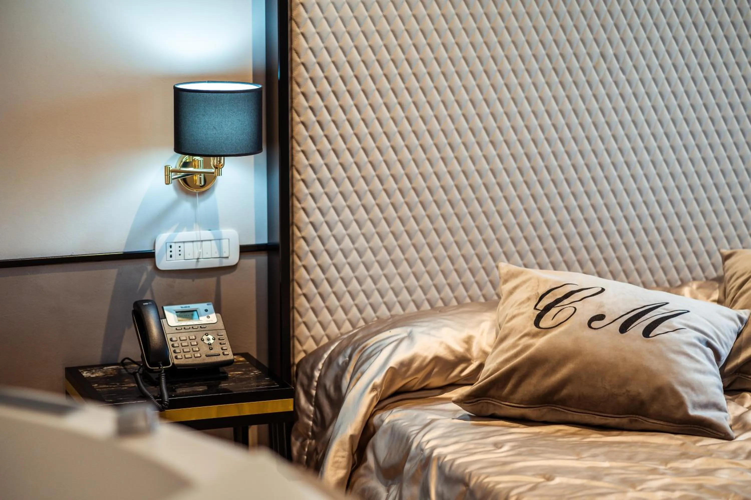 Decorative detail, Bed in La Locanda Del Conte Mameli