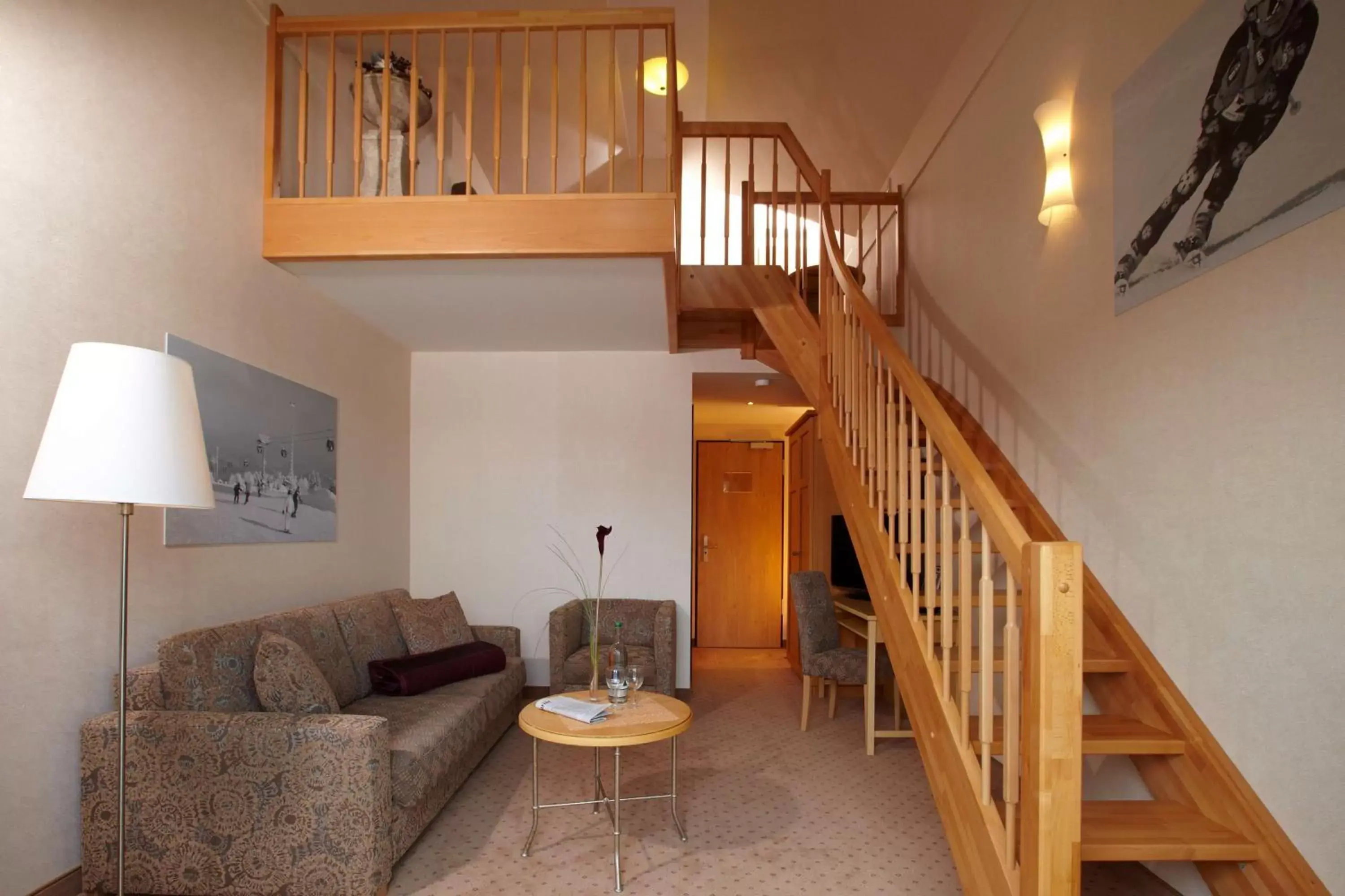 Photo of the whole room, Seating Area in Best Western Plus Hotel Willingen