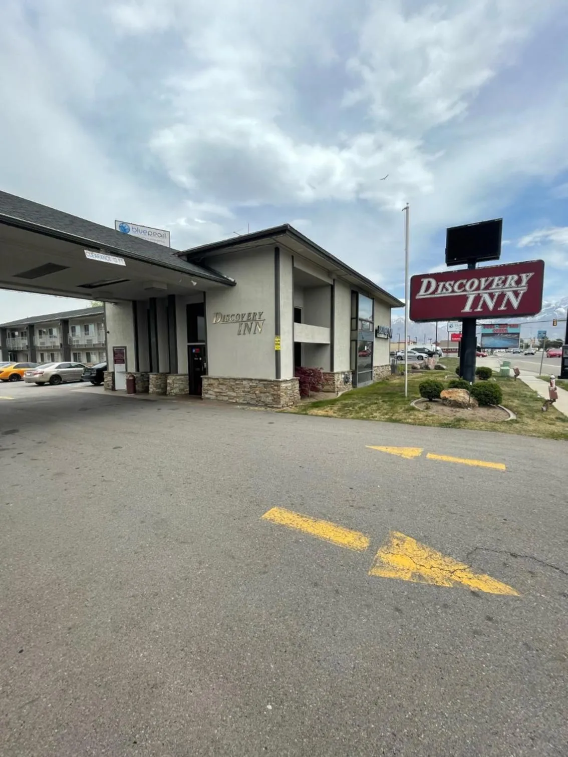 Property building in Discovery Inn