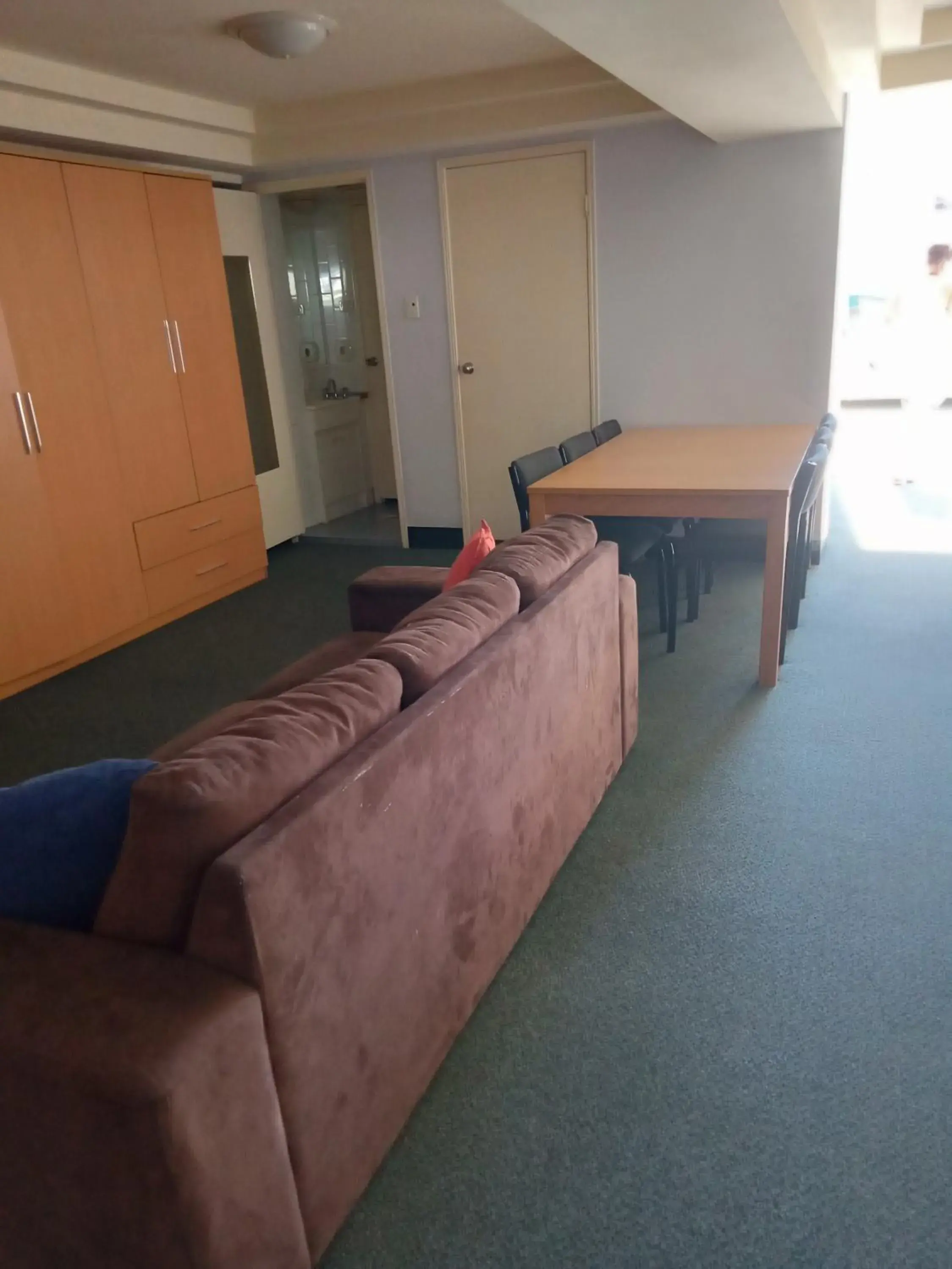 Toilet, Seating Area in Annerley Motor Inn