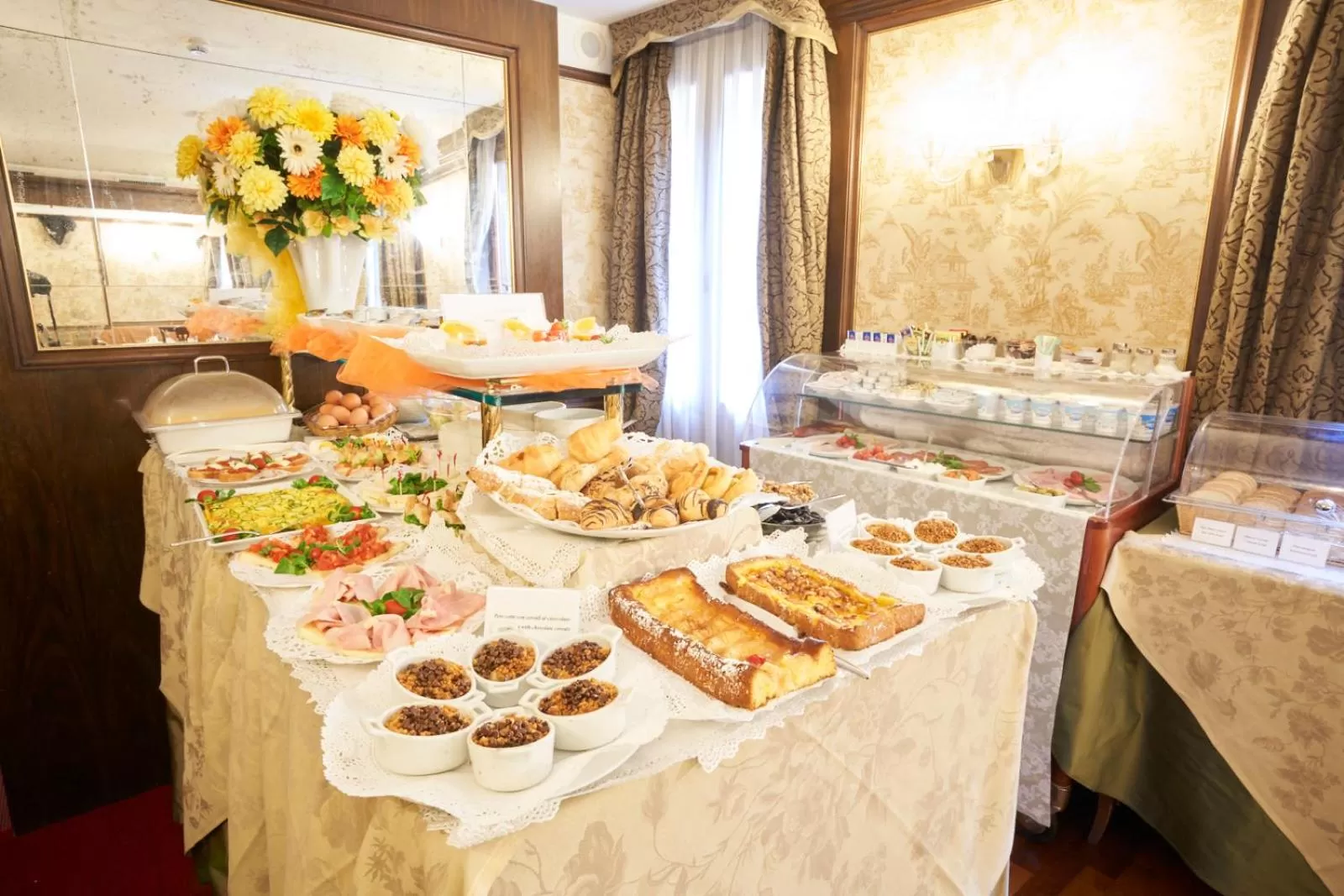 Breakfast in Hotel Al Codega