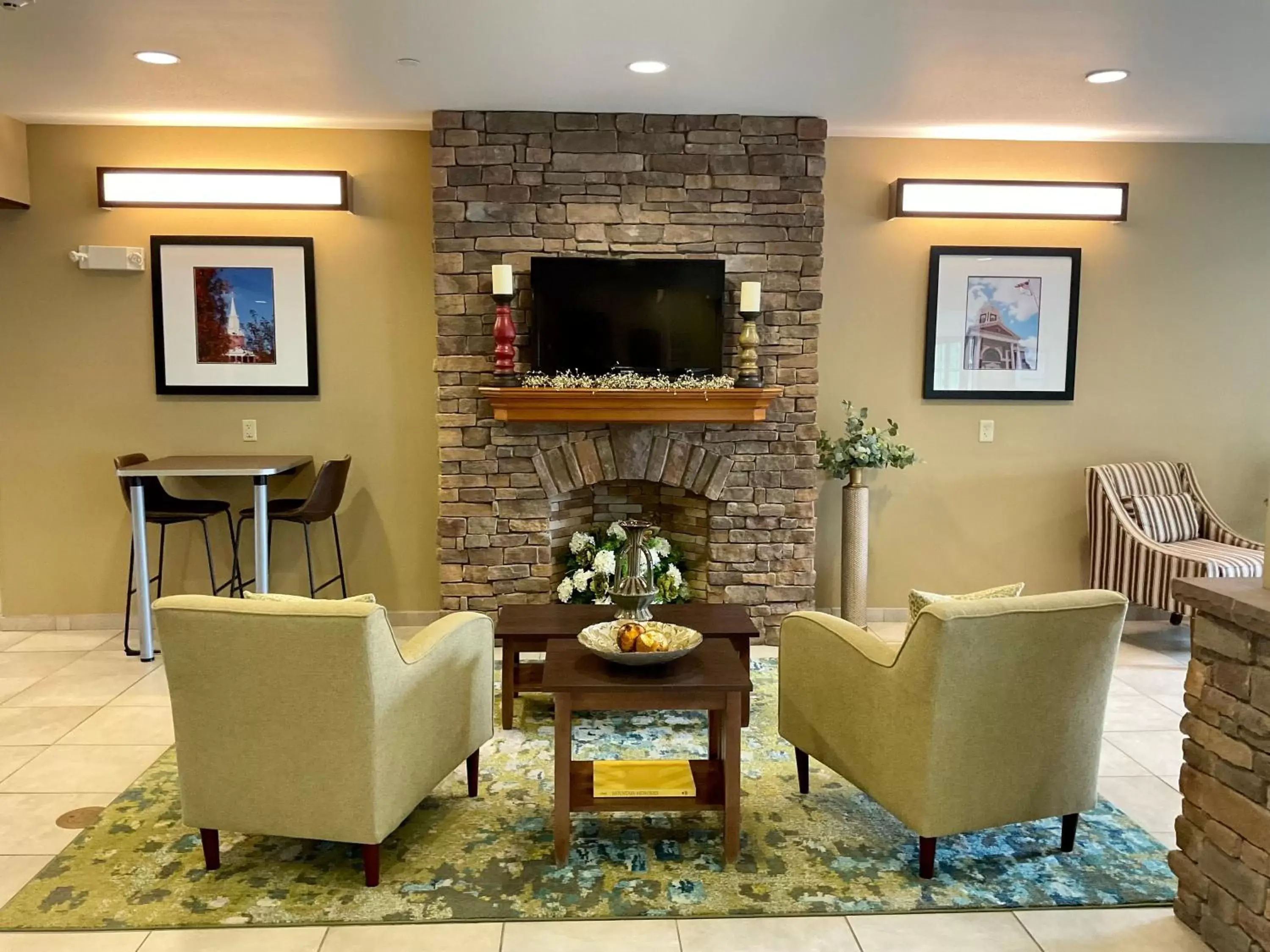 TV and multimedia, Seating Area in SureStay Plus Hotel by Best Western Buckhannon