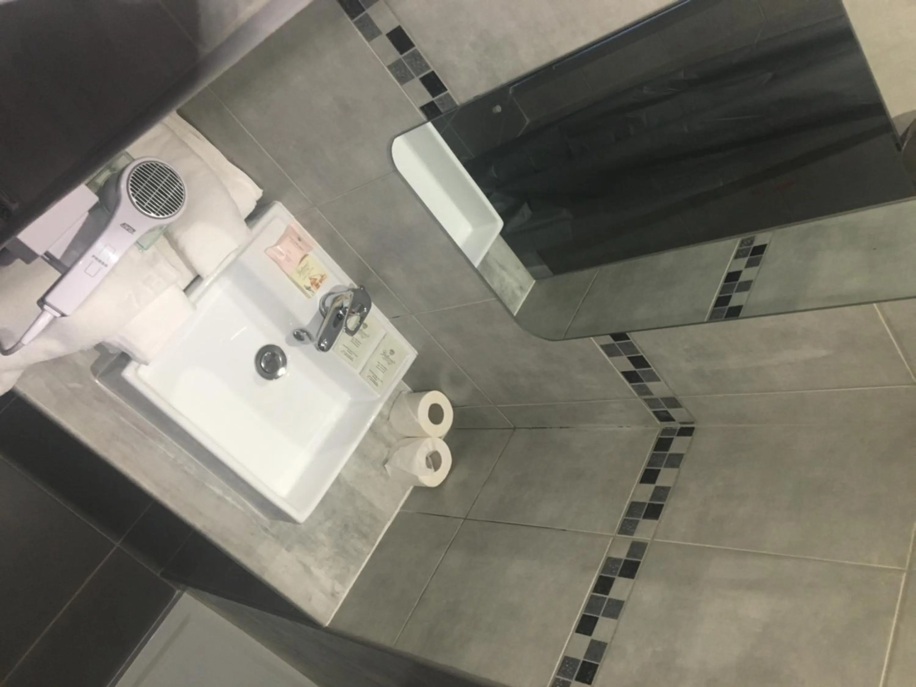 Single Room in Hotel de Berne