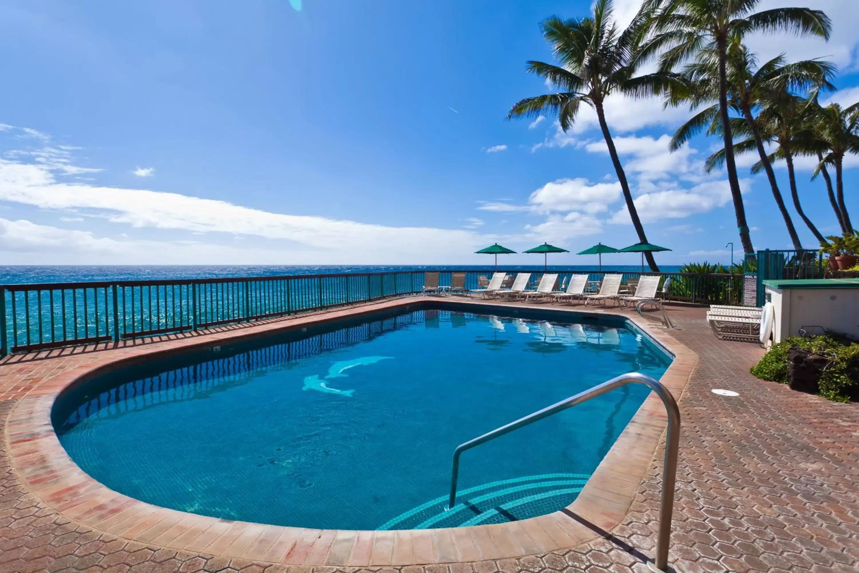 Swimming Pool in Castle Poipu Shores