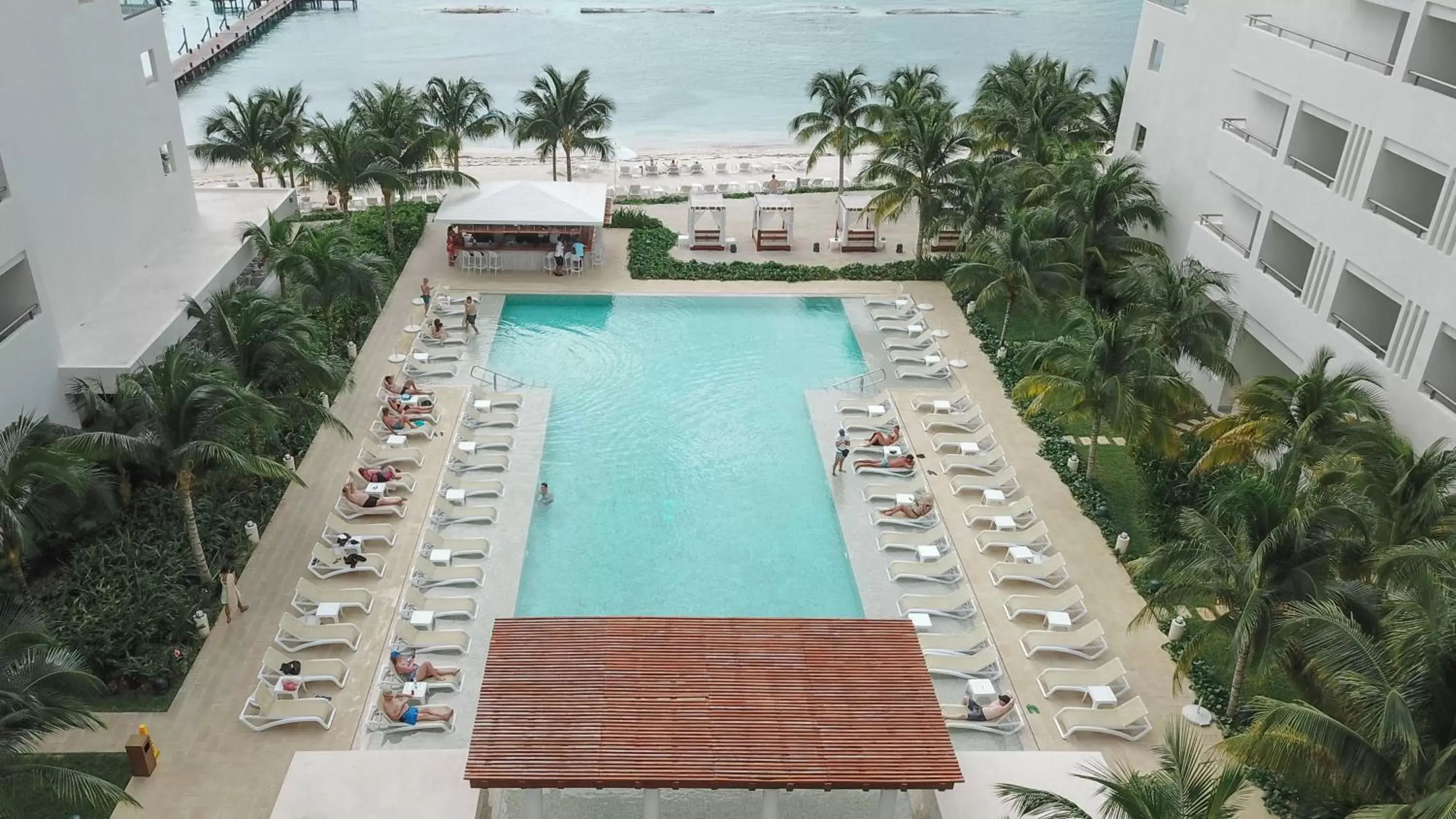 Bird's eye view, Pool View in Izla Beach Front Hotel