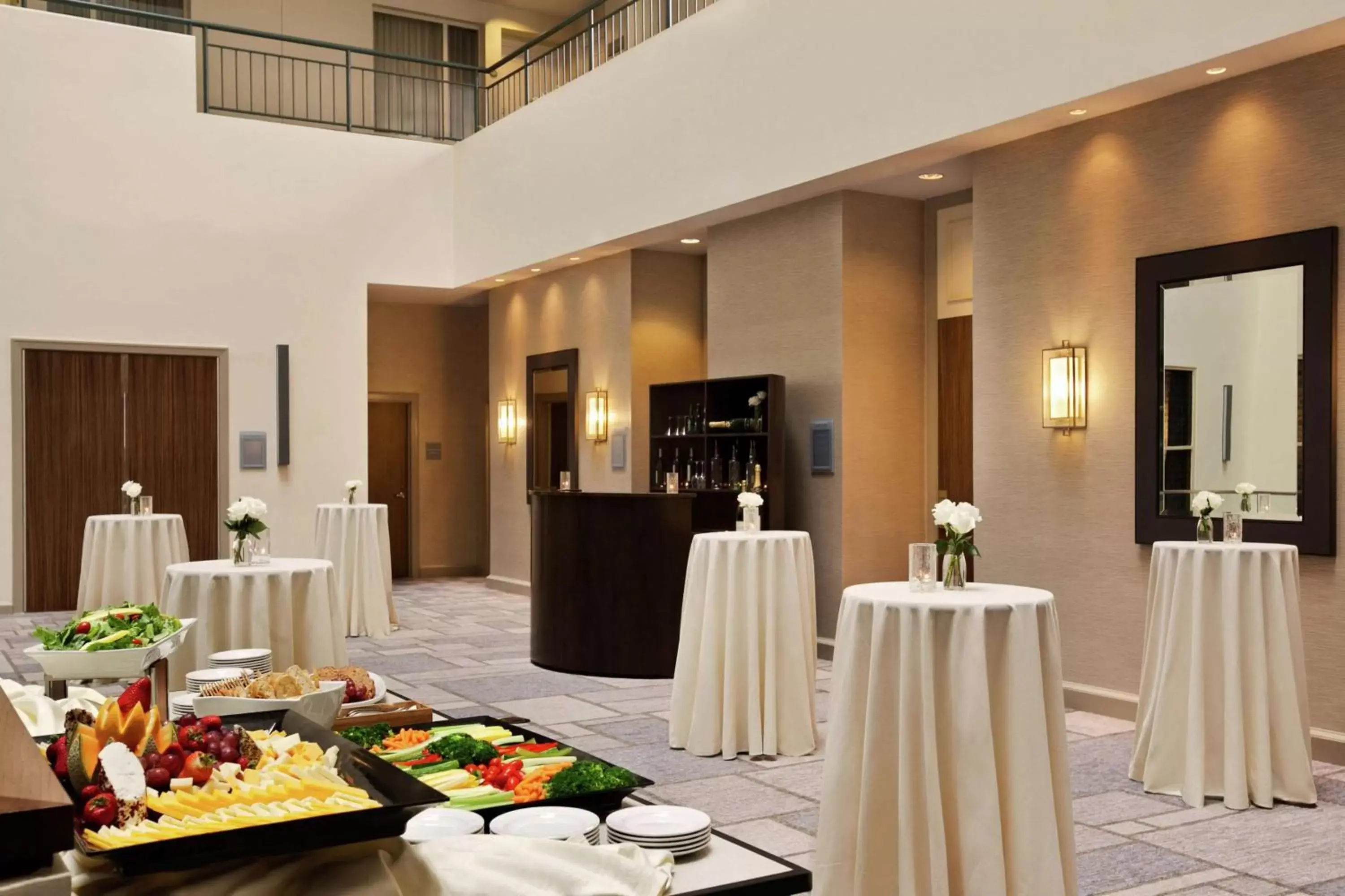 Meeting/conference room in DoubleTree Suites by Hilton Hotel Boston - Cambridge