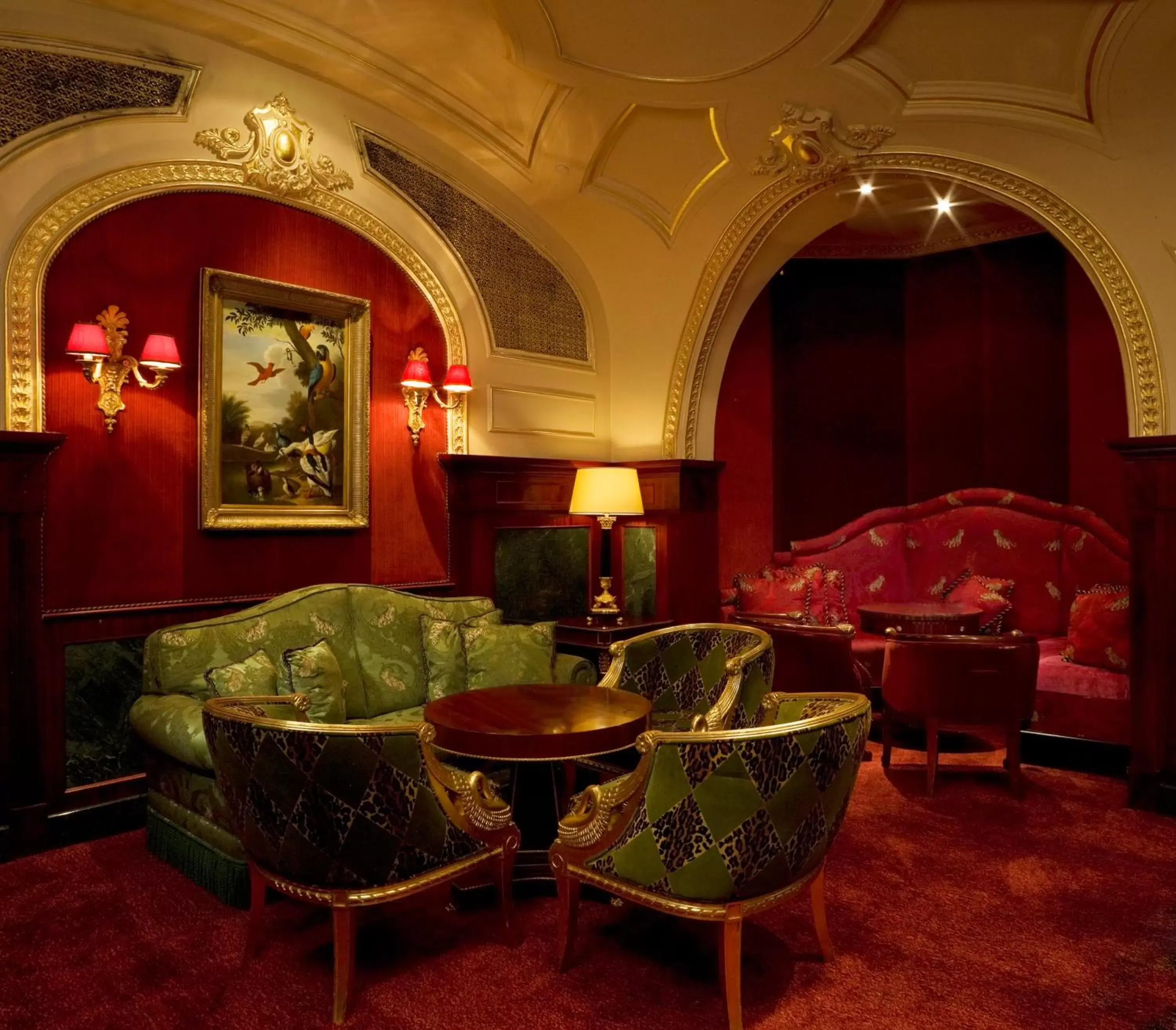 Lounge or bar, Lounge/Bar in Bentley London