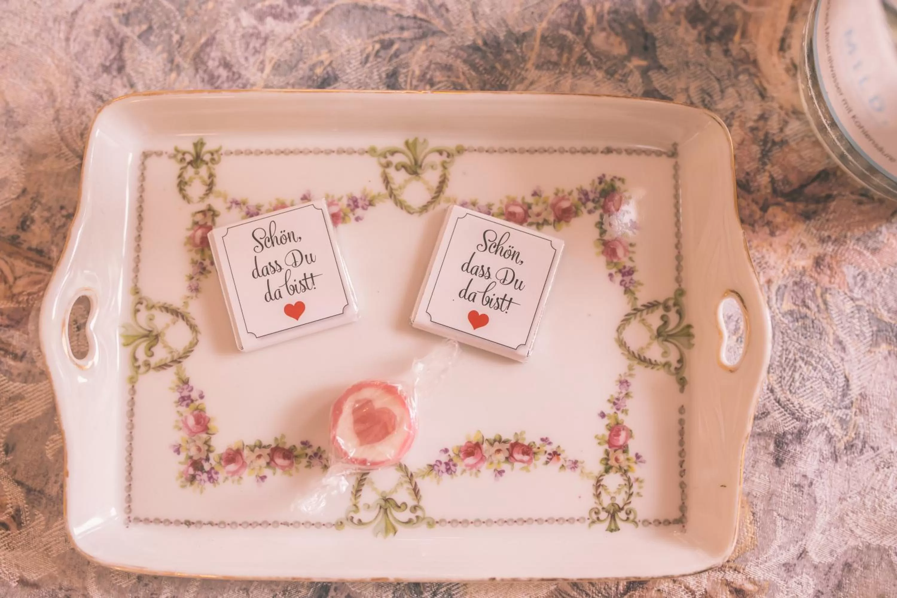 Decorative detail in Nefer, Haus