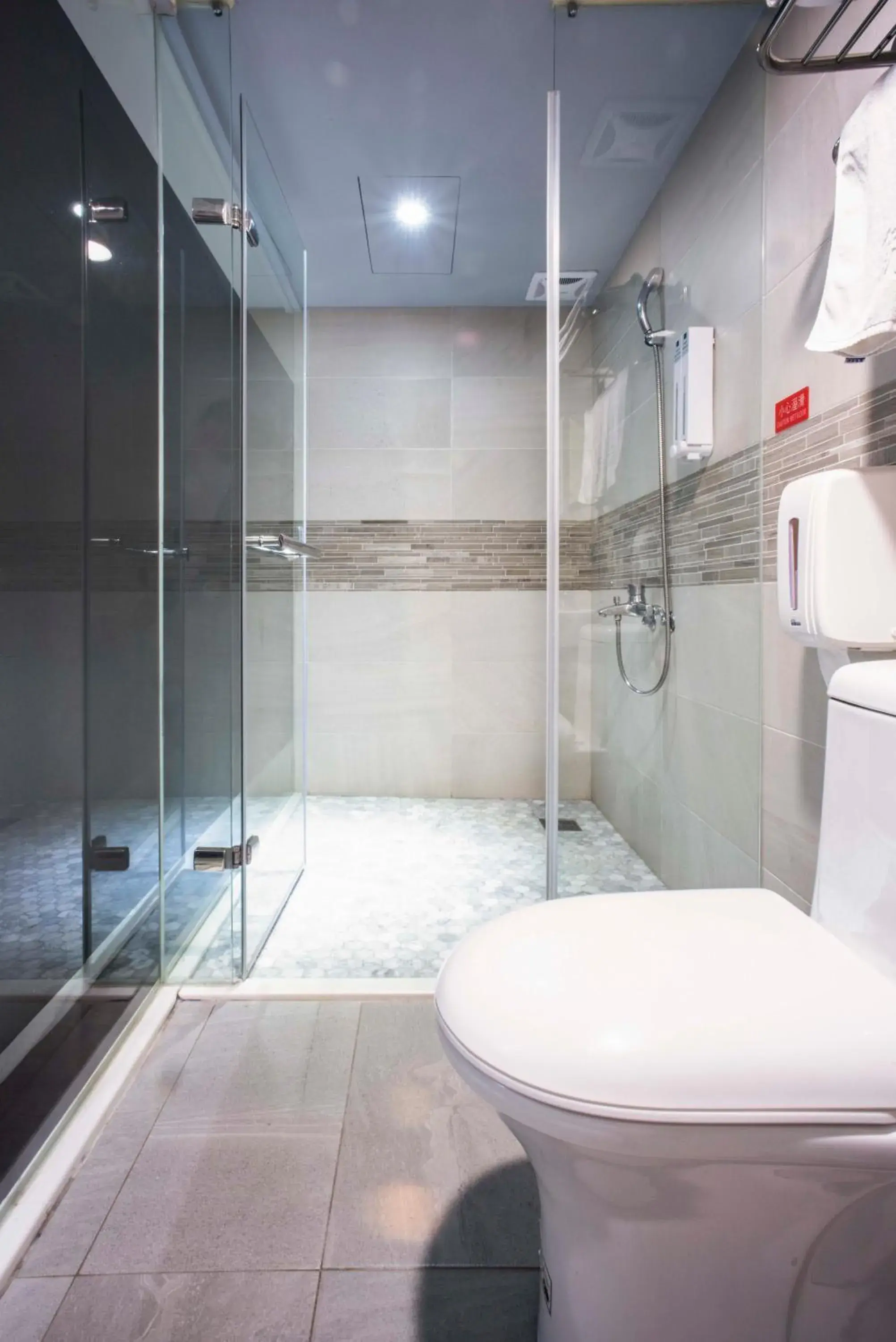 Shower, Bathroom in XinsheHotel - Chungli