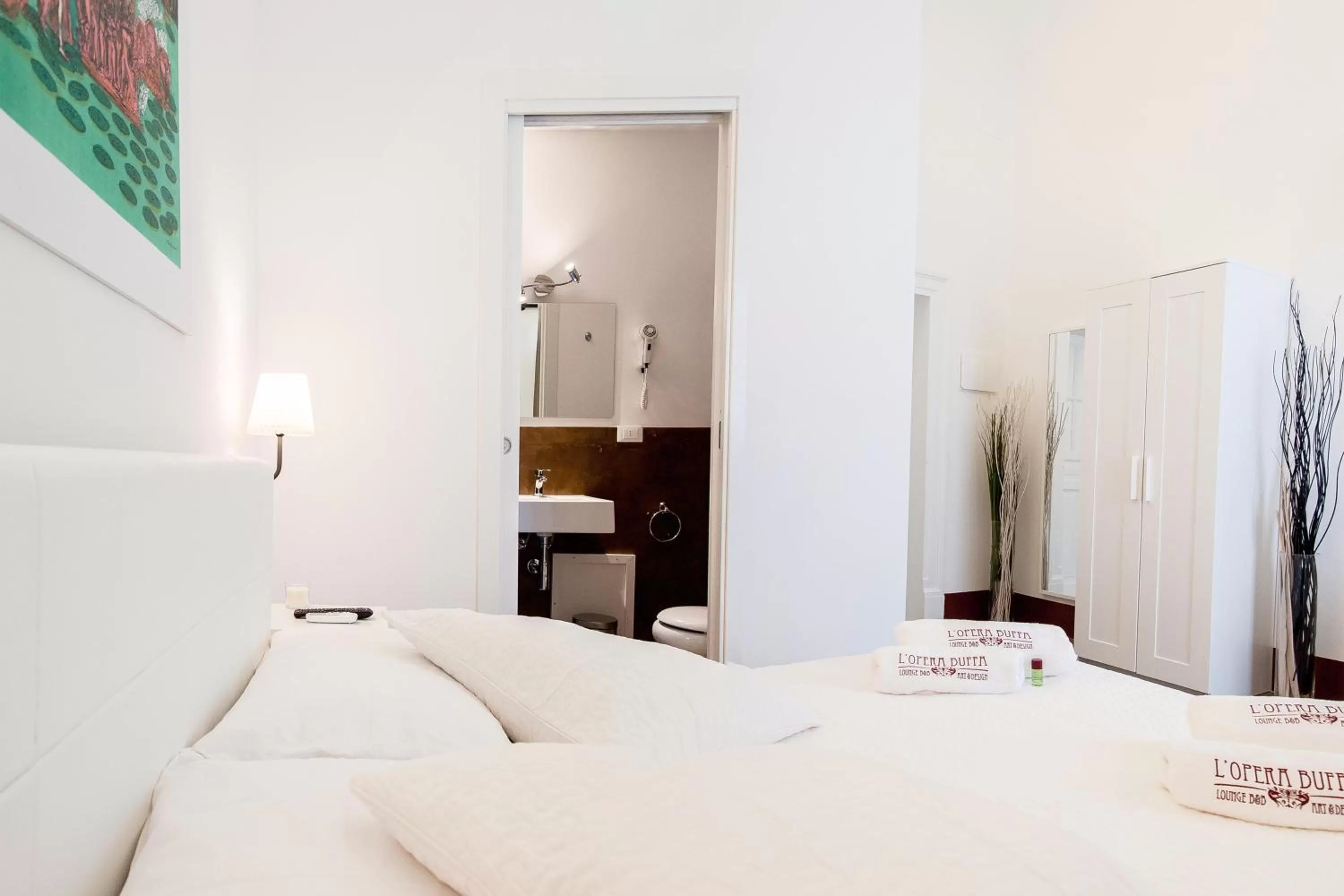 Bed in L'Opera Buffa