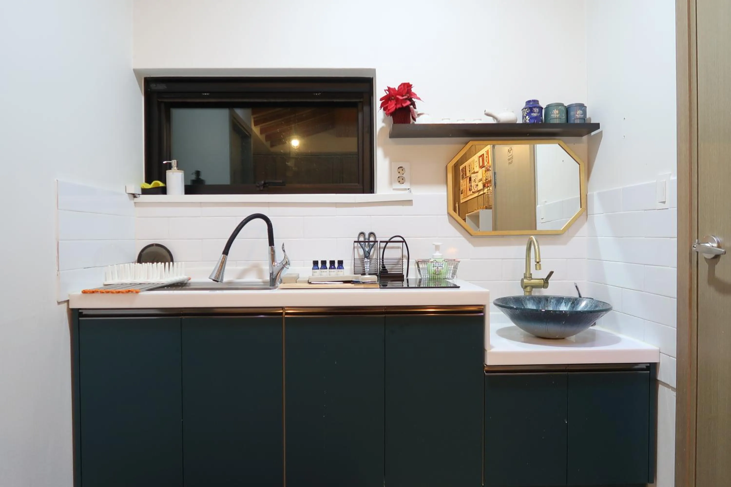 Kitchen or kitchenette in Andong Poong-gyung HOSTEL n LIBRARY