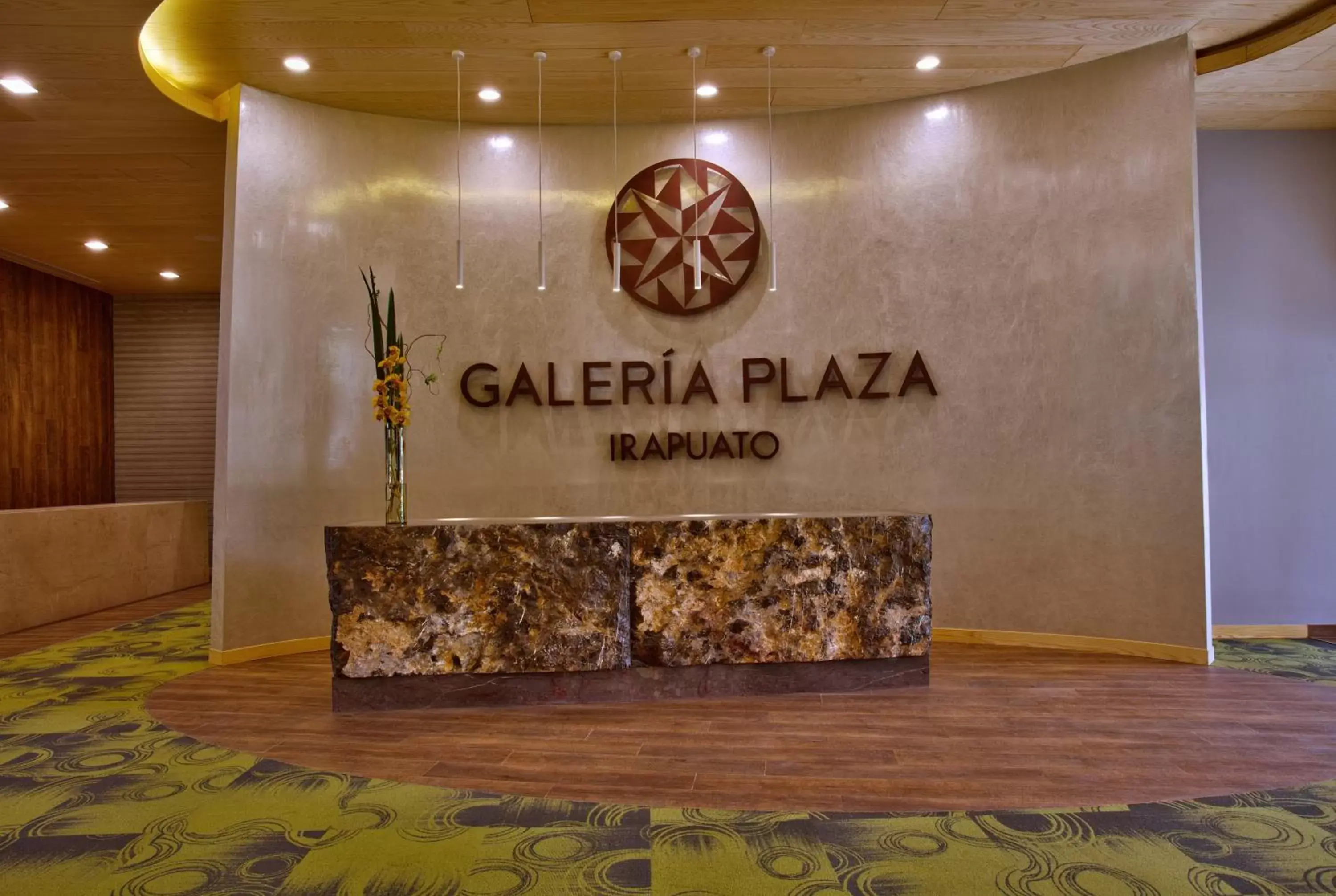 Lobby or reception in Galeria Plaza Irapuato