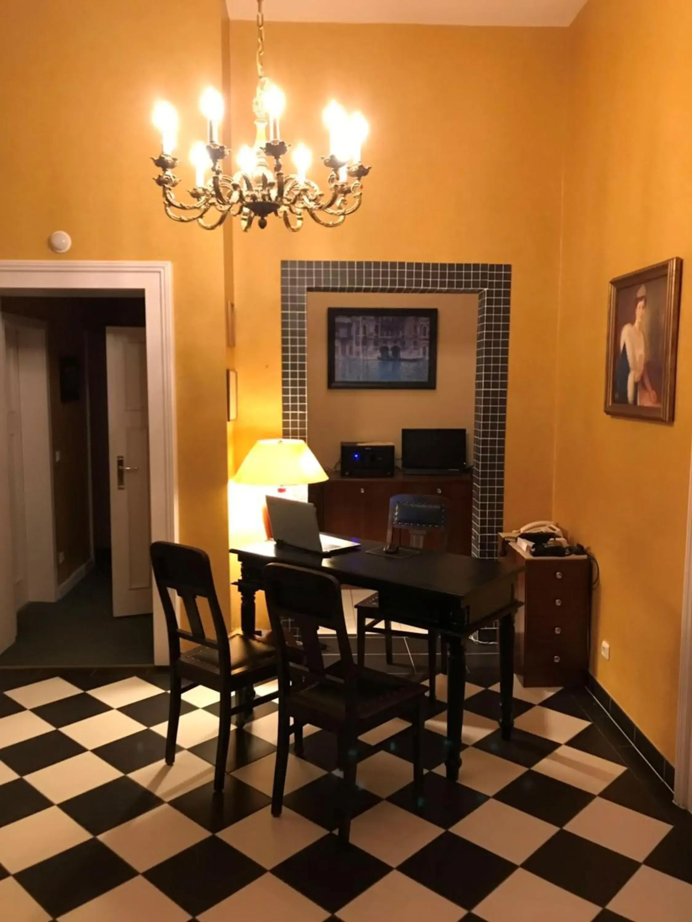 Facade/entrance, Dining Area in Hotel Villa Viktoria Luise