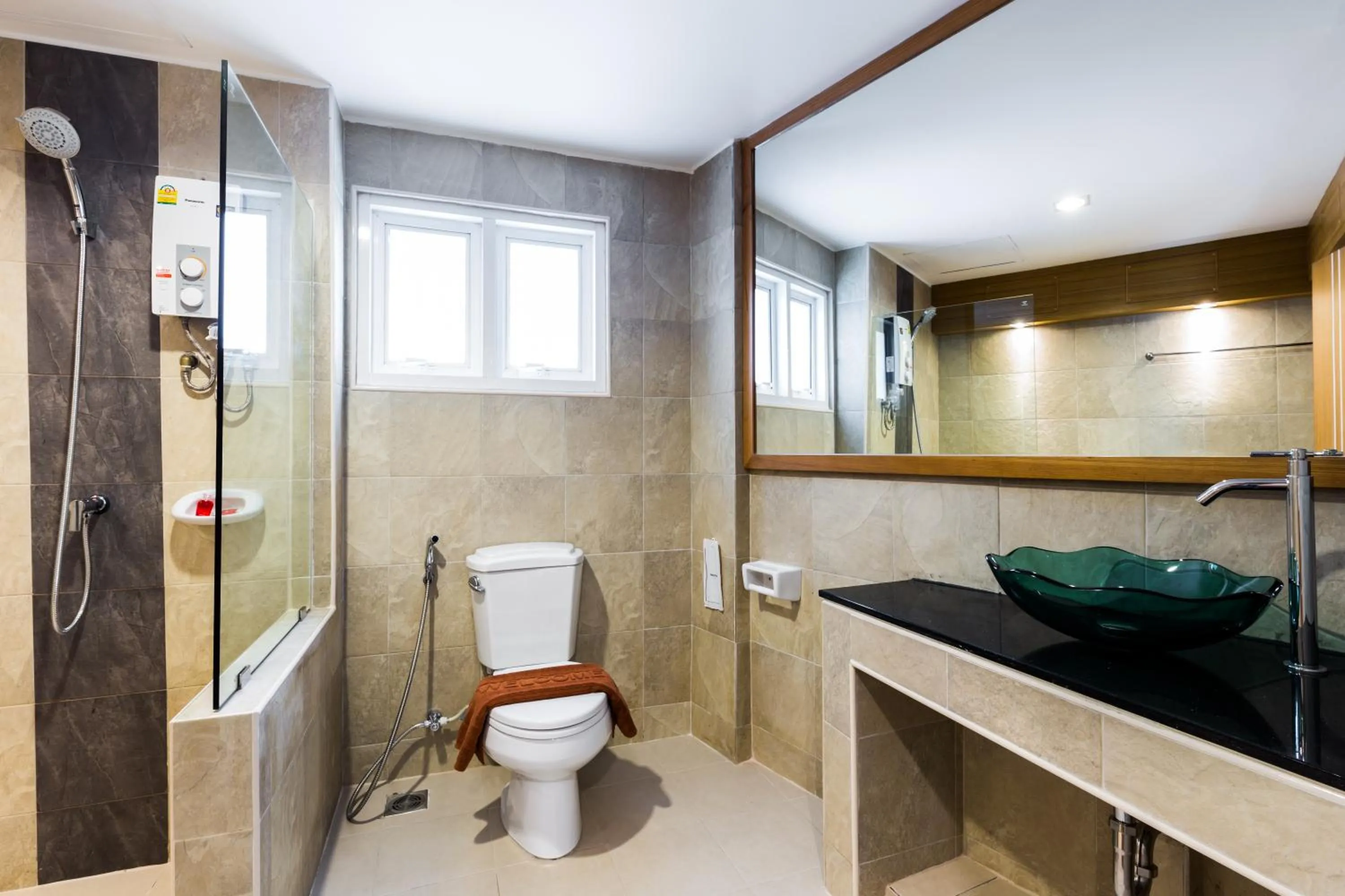 Bathroom in Tee Pak Dee Resident Phuket