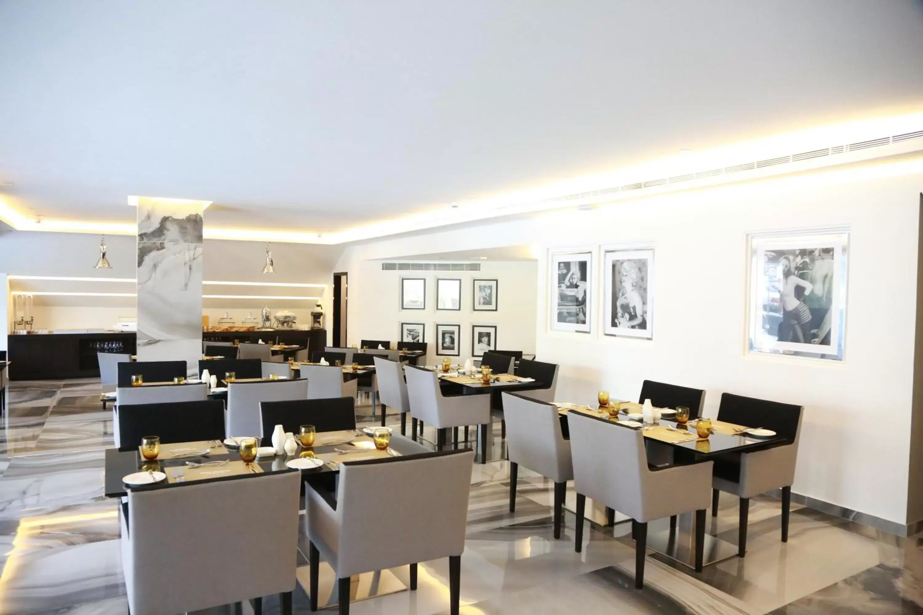 Restaurant/Places to Eat in Royal Tulip Achrafieh