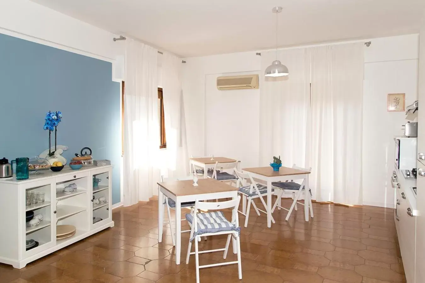 Dining Area in Al SiciliAndo B&B