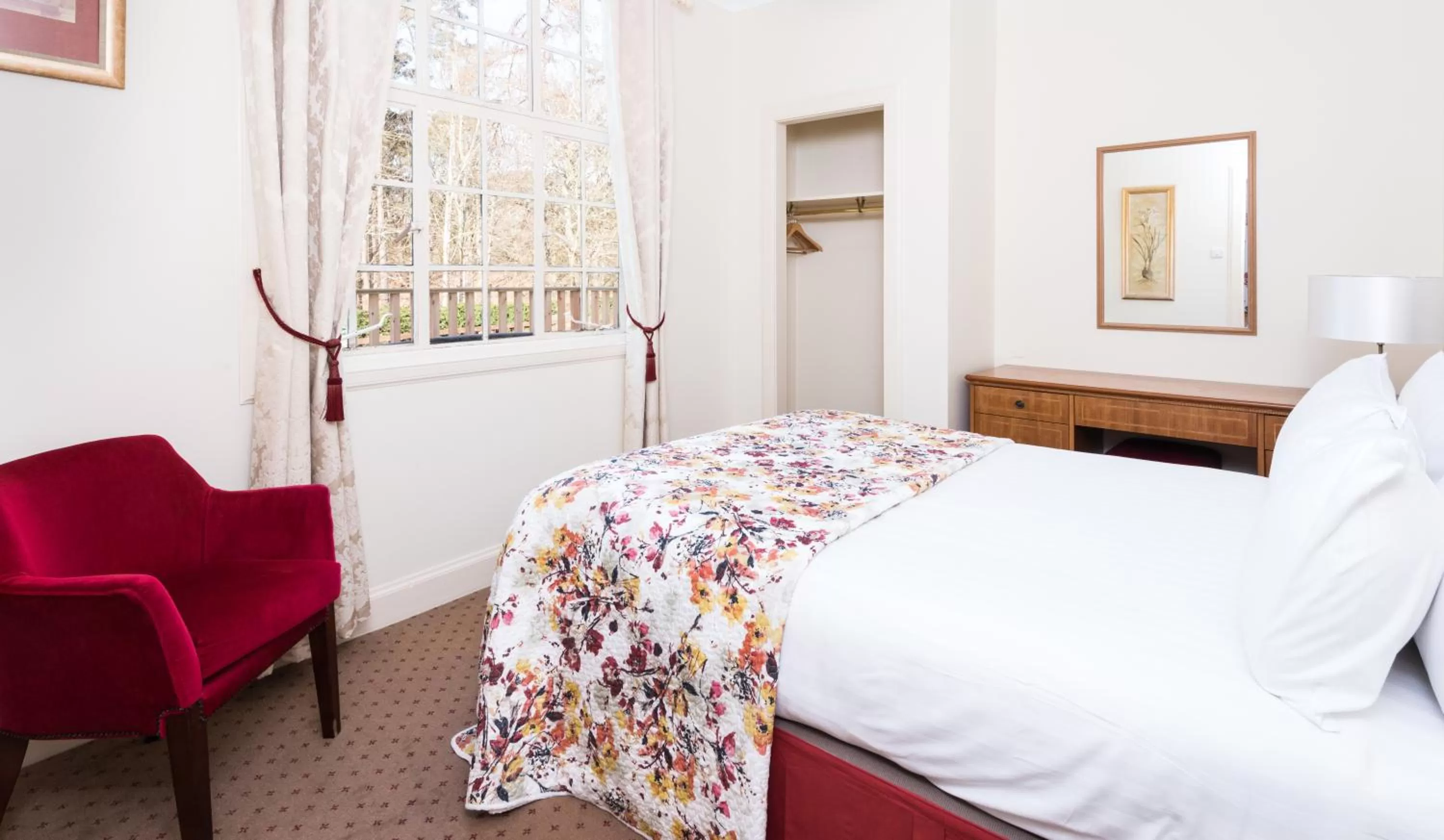 Bed in The Atholl Palace