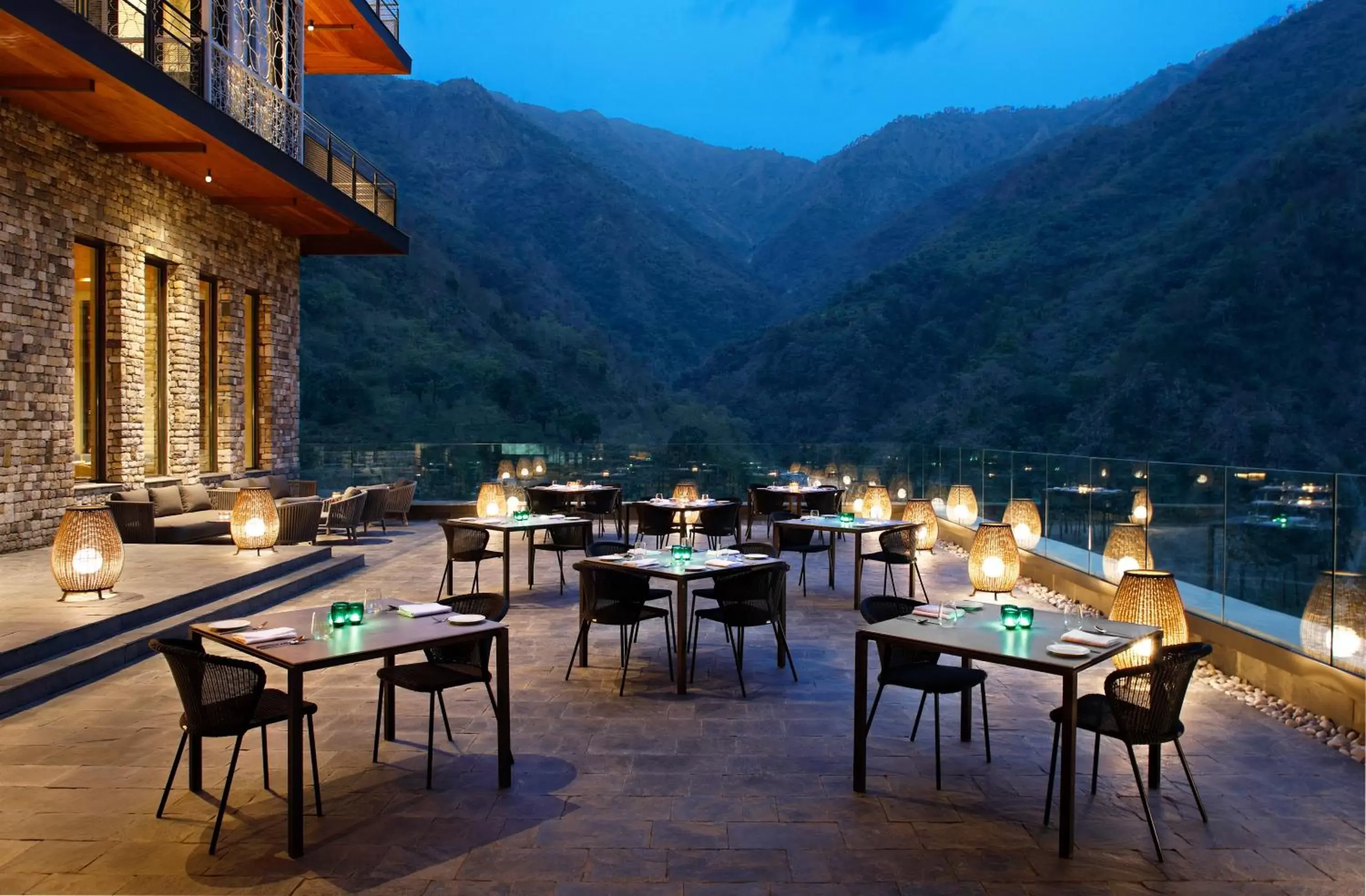 Restaurant/Places to Eat in Taj Rishikesh Resort & Spa Uttarakhand