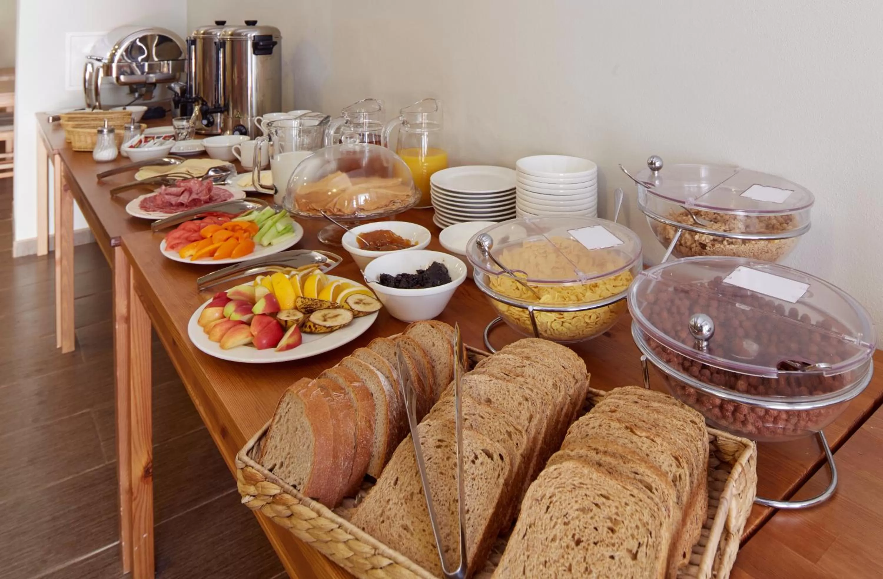 Buffet breakfast in Ski Hotel Svoboda nad Úpou