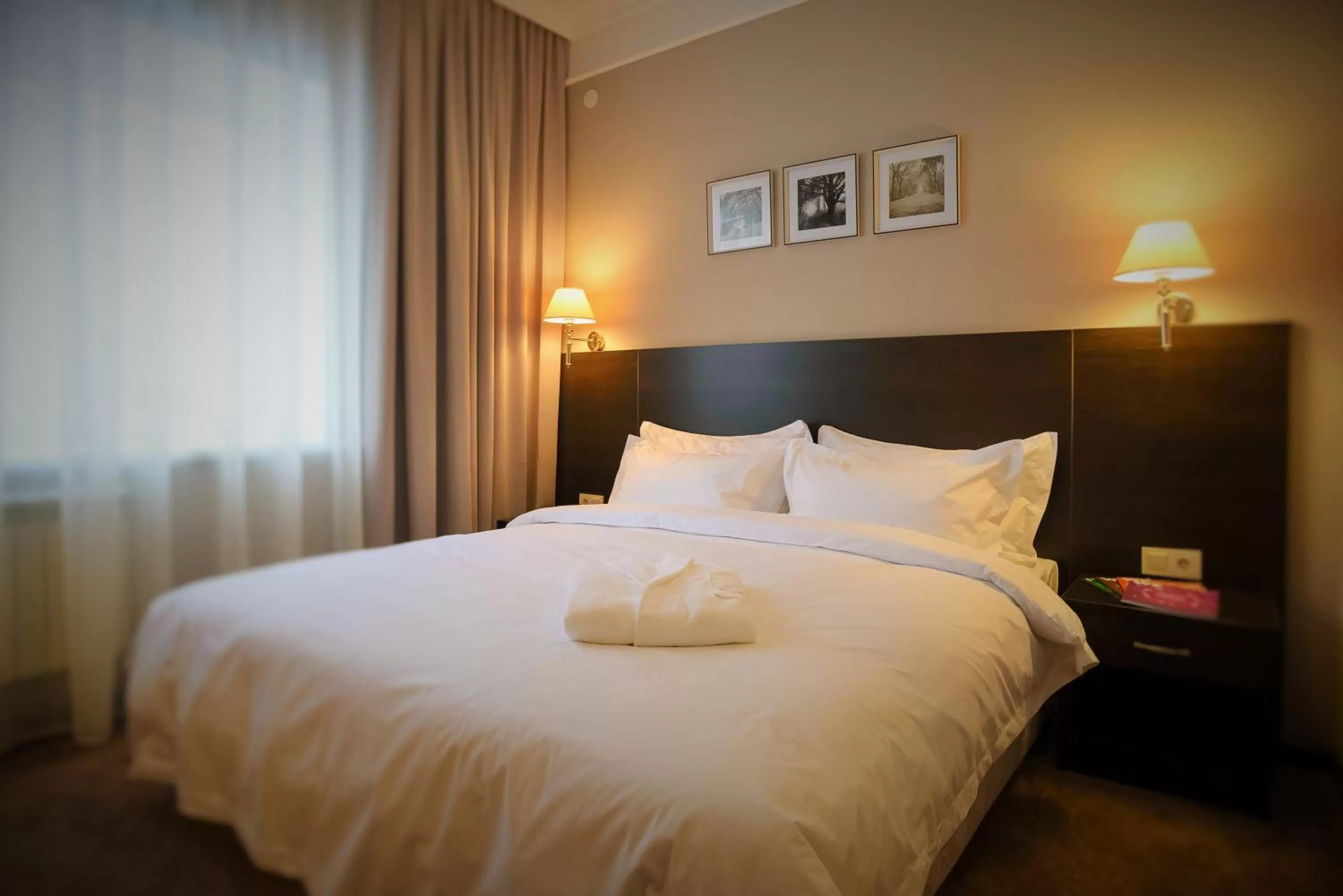 Bed in Red Village Hotel