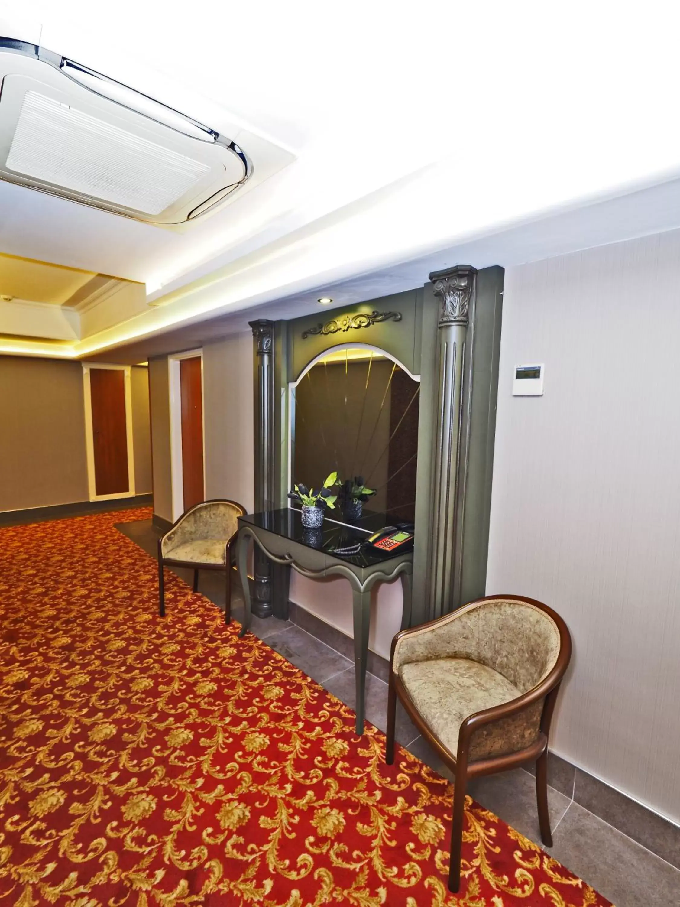 Floor plan, Seating Area in Hotel Bulvar Palas