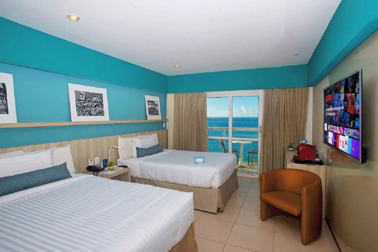 TV and multimedia, Bed in Monte Pascoal Praia Hotel Salvador TV and multimedia, Bed in Monte Pascoal Praia Hotel Salvador