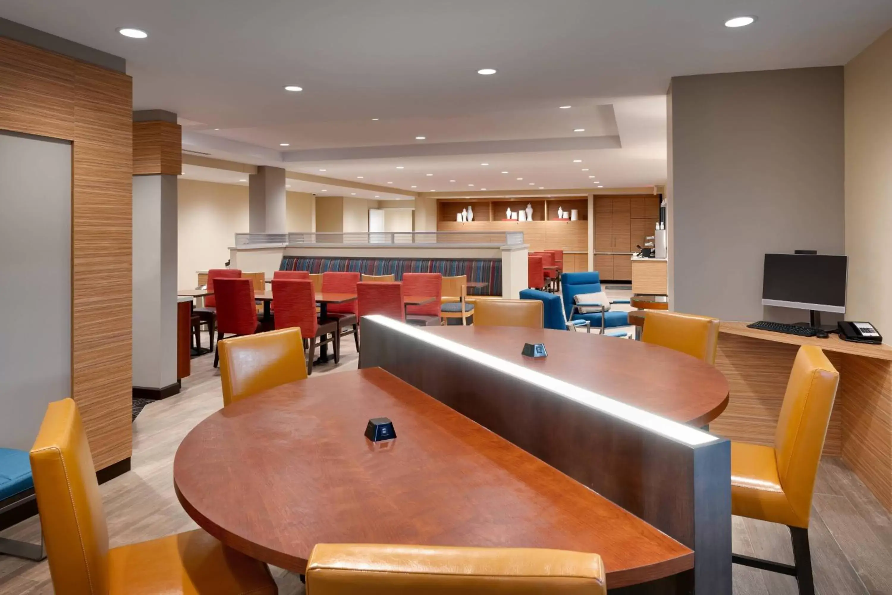 Business facilities, Lounge/Bar in TownePlace Suites by Marriott Salt Lake City Draper