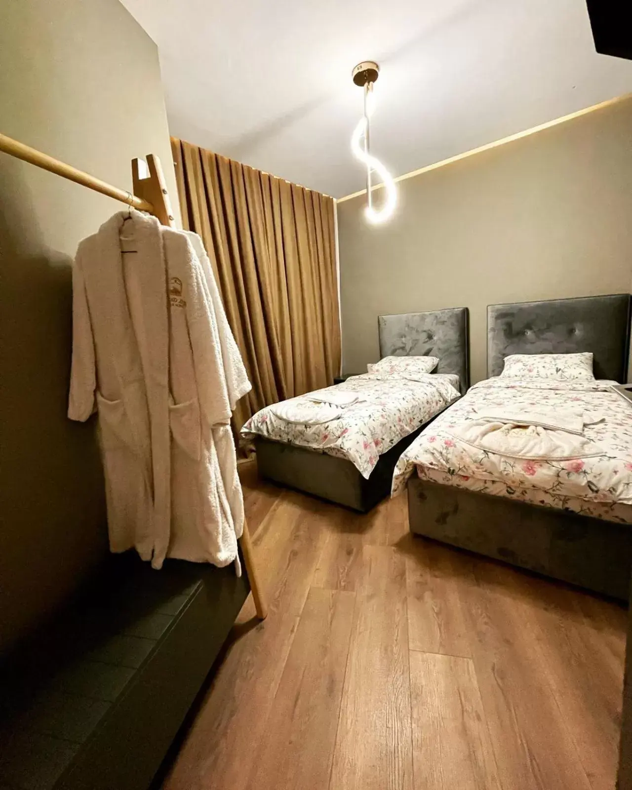 Deluxe Double or Twin Room with Balcony in GRAND JNK Boutique Hotel Deluxe Double or Twin Room with Balcony in GRAND JNK Boutique Hotel