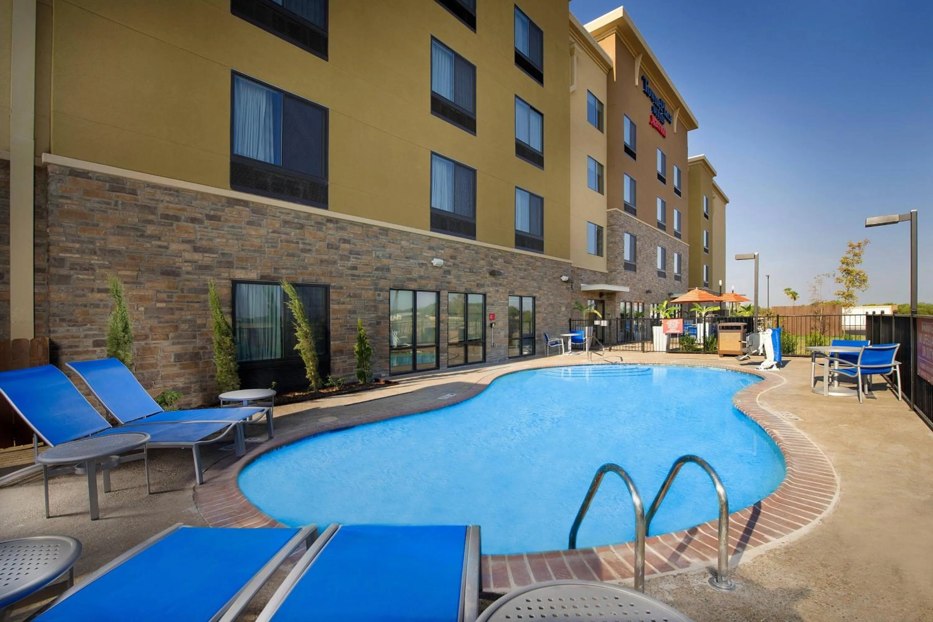 Swimming pool in TownePlace Suites by Marriott Eagle Pass