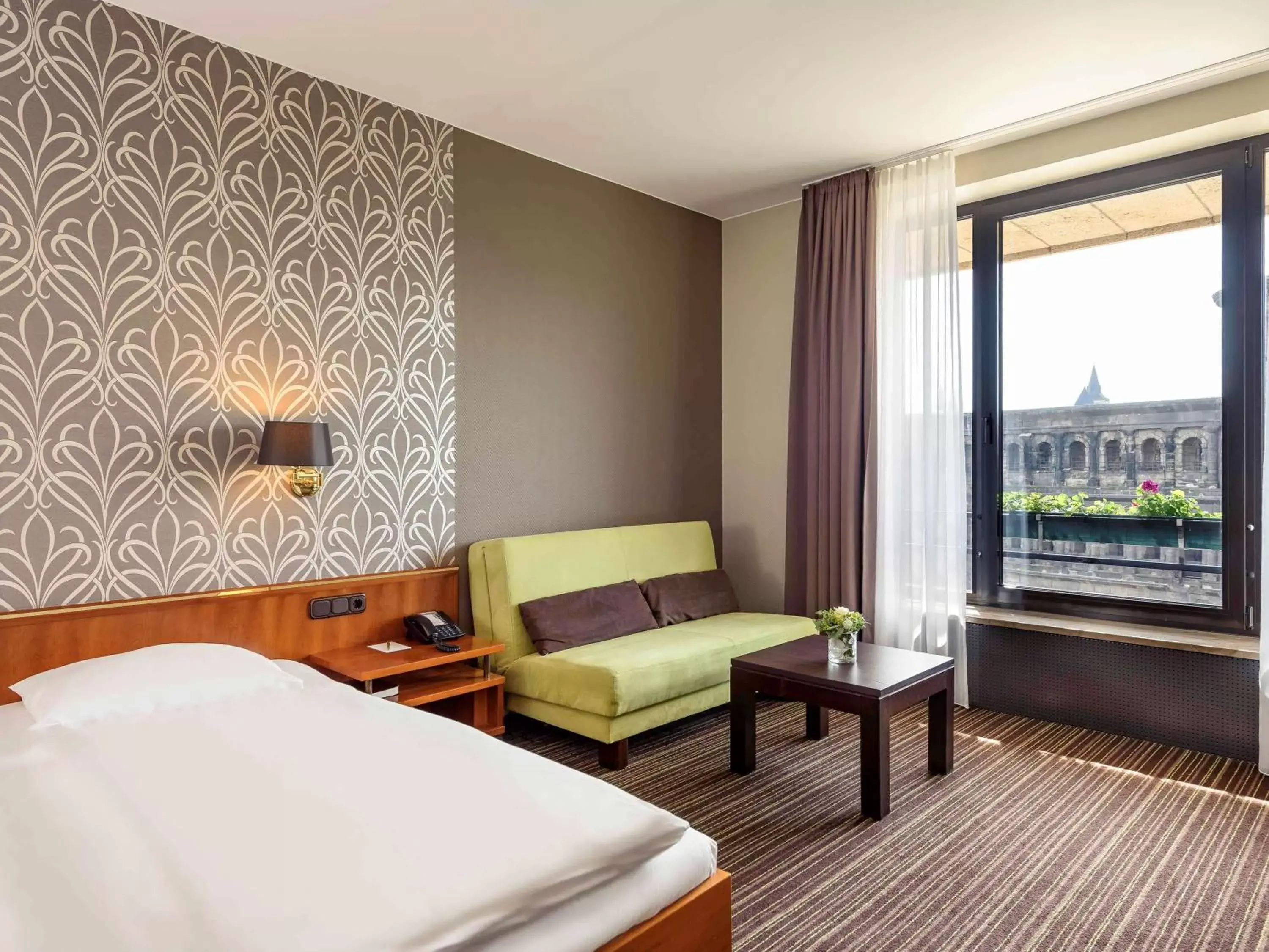 Photo of the whole room in Mercure Hotel Trier Porta Nigra