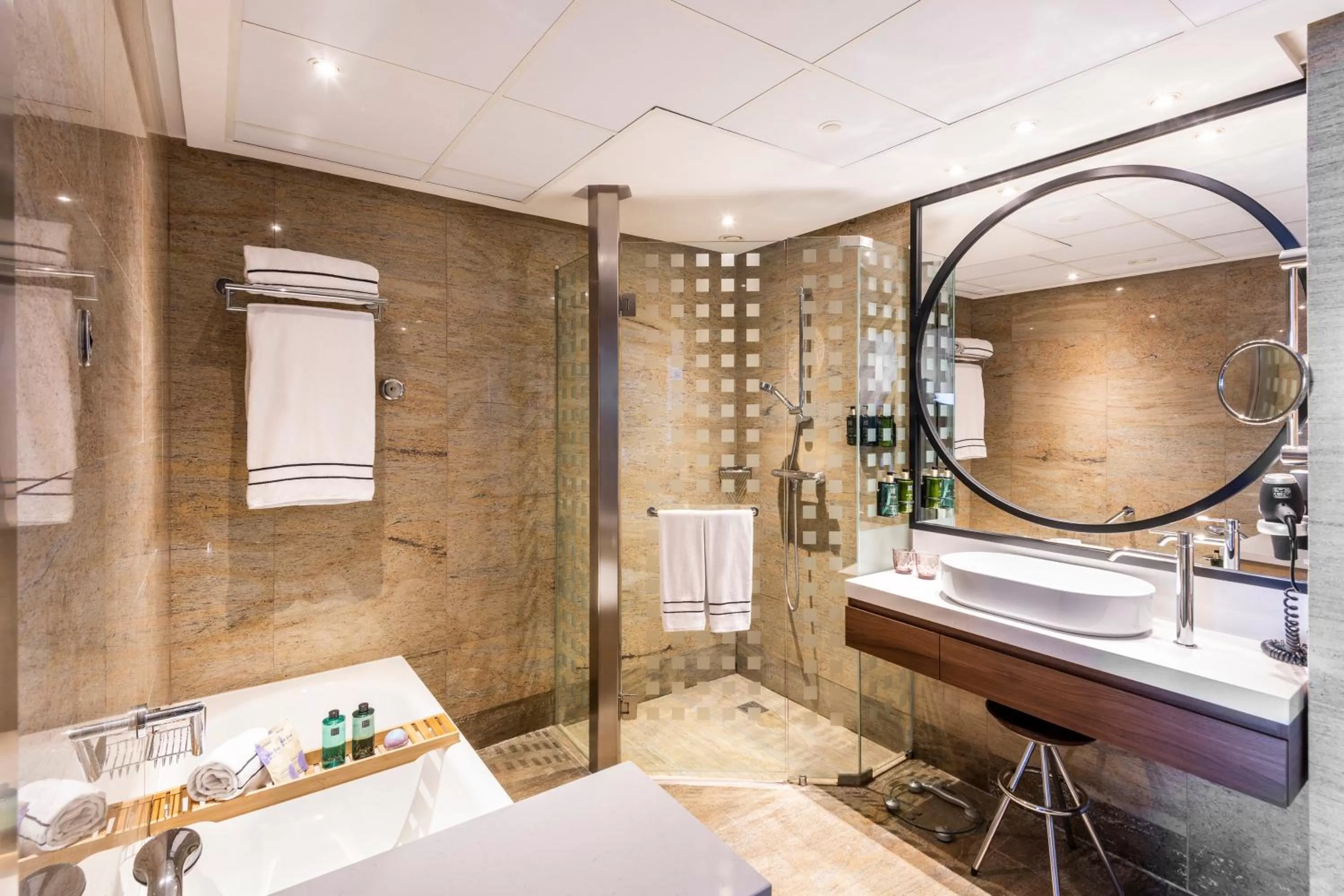 Bathroom in Melia Valencia