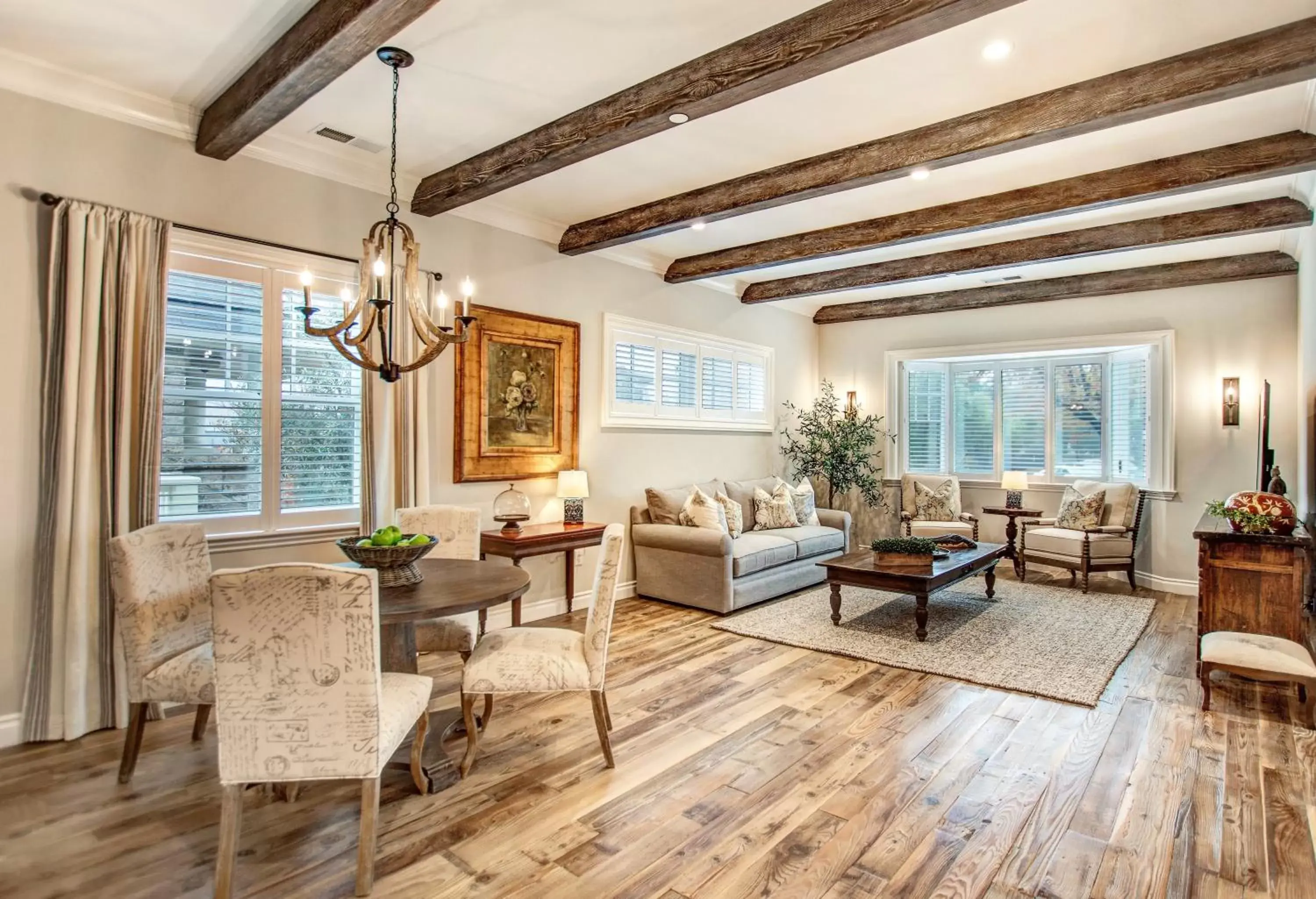 Seating Area in Sonoma Bungalows