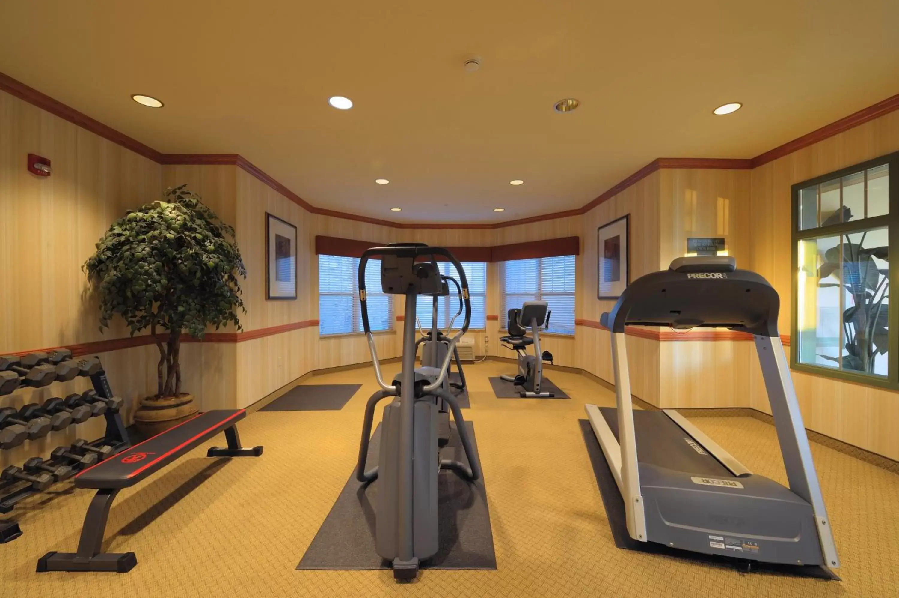 Fitness centre/facilities, Fitness Center/Facilities in Country Inn & Suites by Radisson, Grand Forks, ND