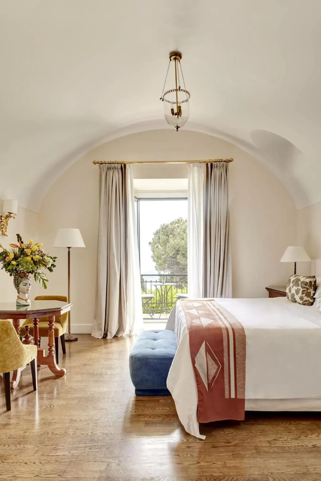 Bedroom in Grand Hotel Timeo, A Belmond Hotel, Taormina