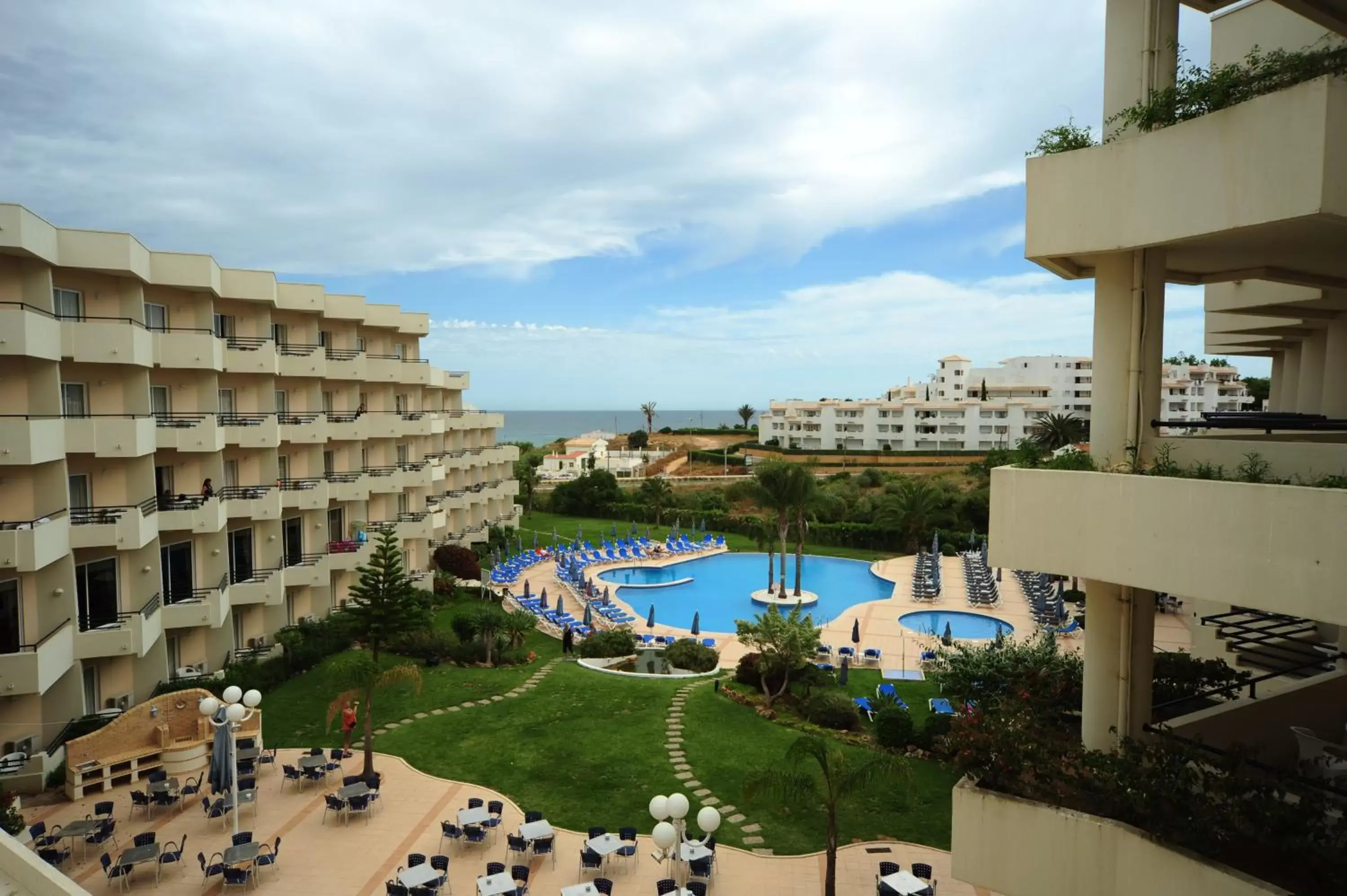 Facade/entrance, Pool View in Vila Gale Nautico