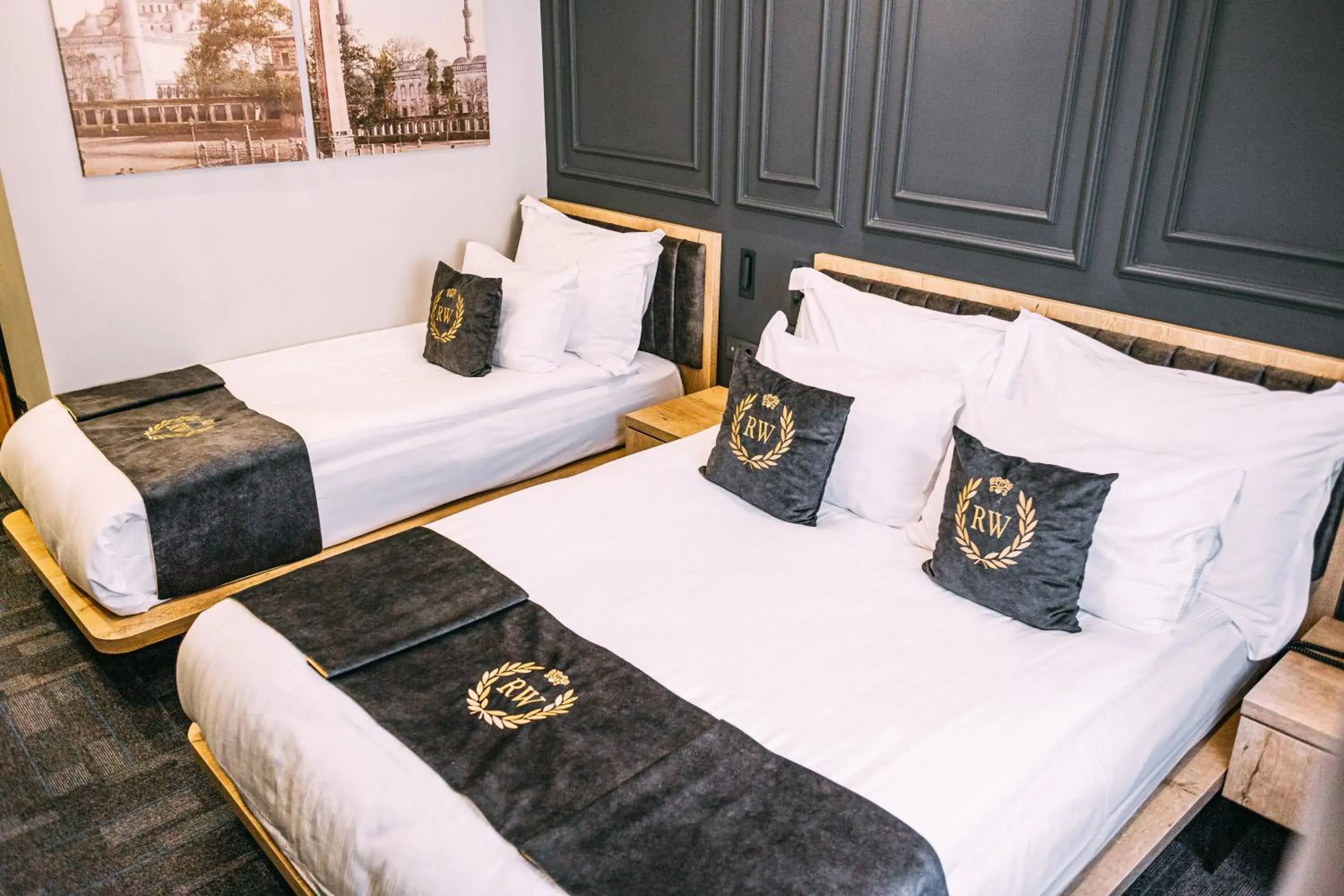 Bed in RW BOUTIQUE HOTEL
