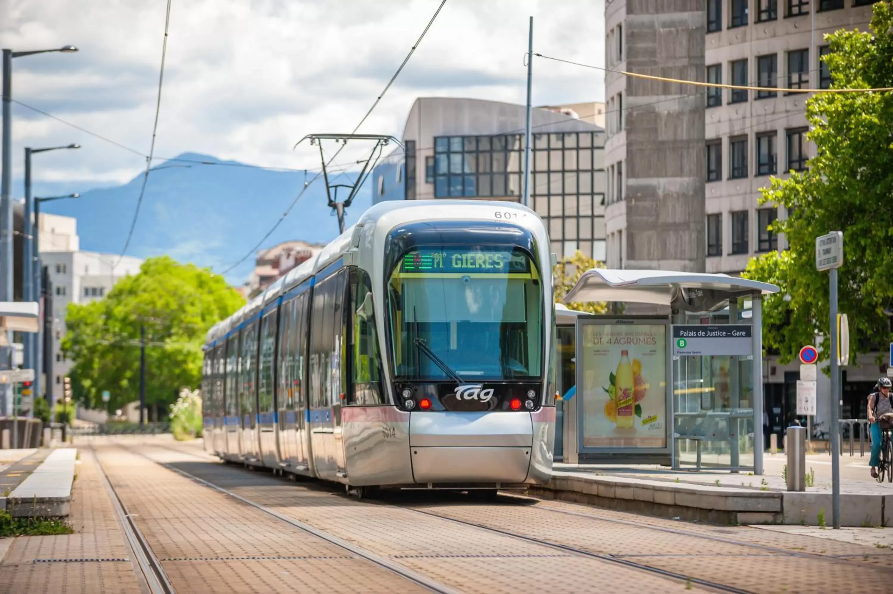 Neighbourhood in Le Hüb - Grenoble