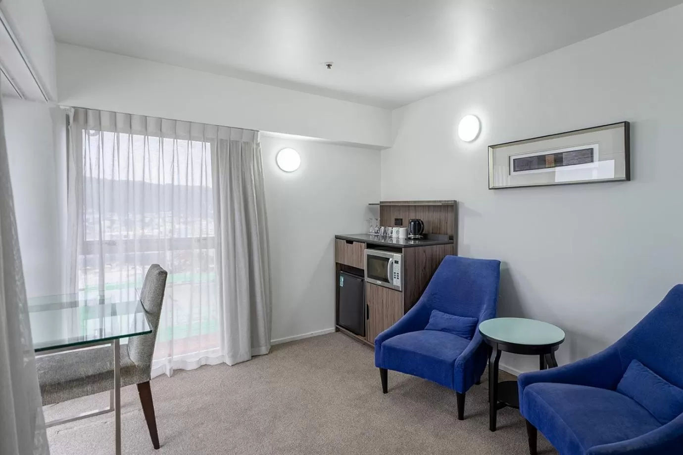 Living room in Mercure Wellington Central City Hotel and Apartments