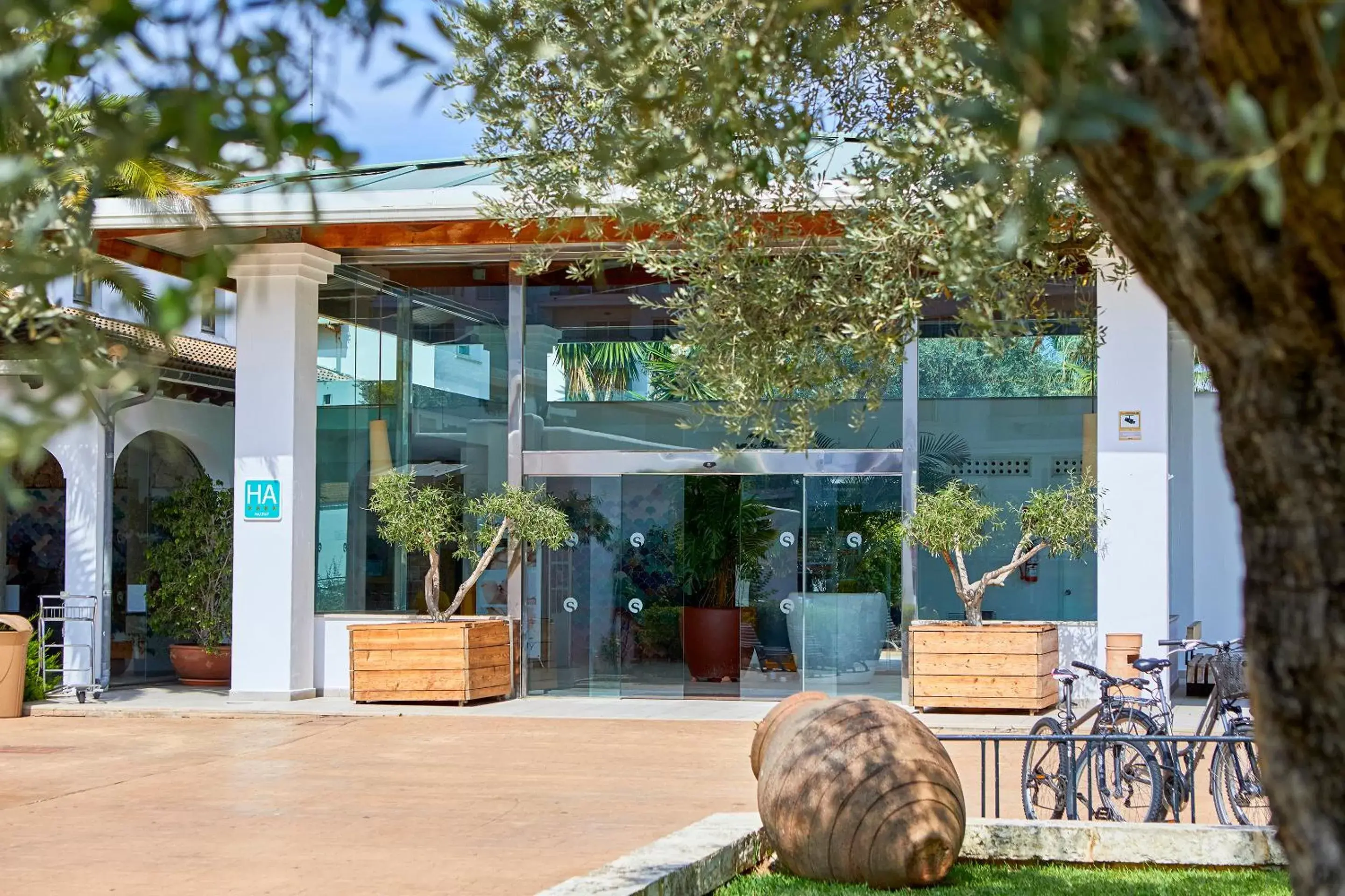 Facade/entrance in Seaclub Mediterranean Resort