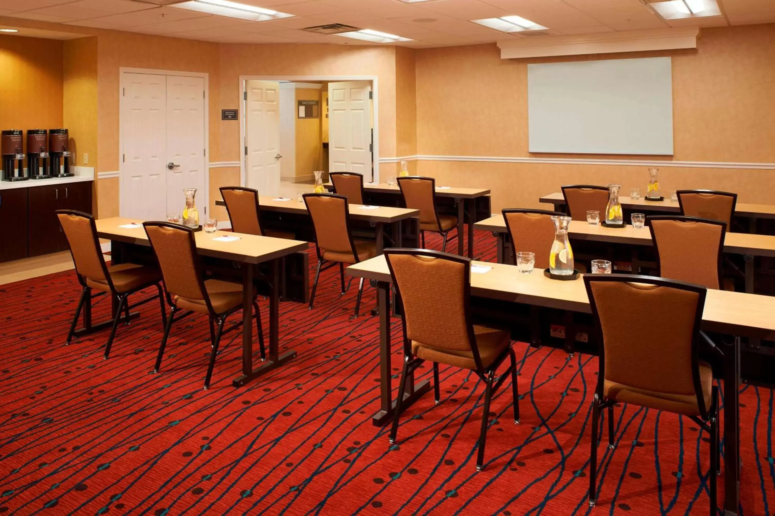 Meeting/conference room in Sonesta ES Suites Chicago Waukegan Gurnee