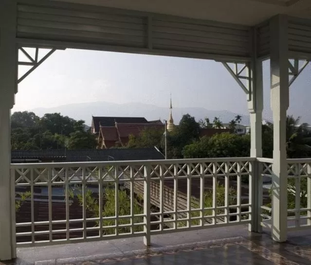 Property building in Villa Duangchampa