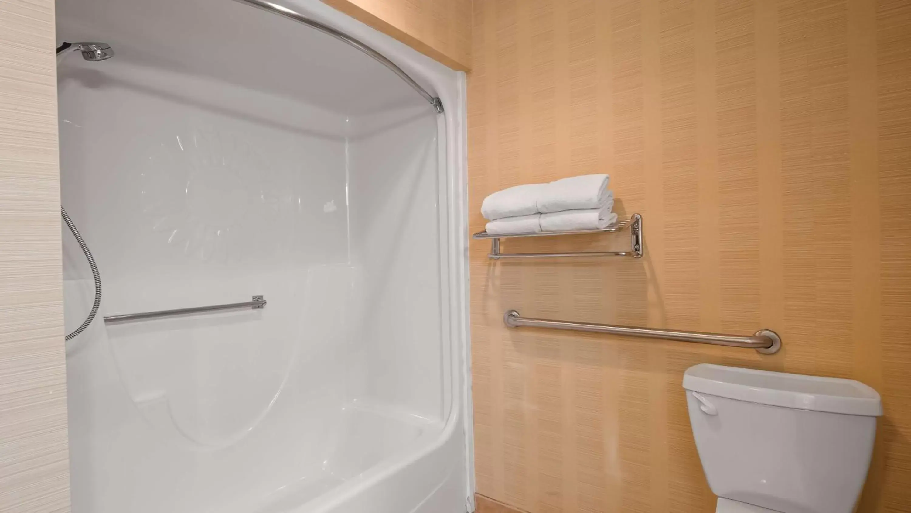 Bathroom in Best Western Tower West Lodge