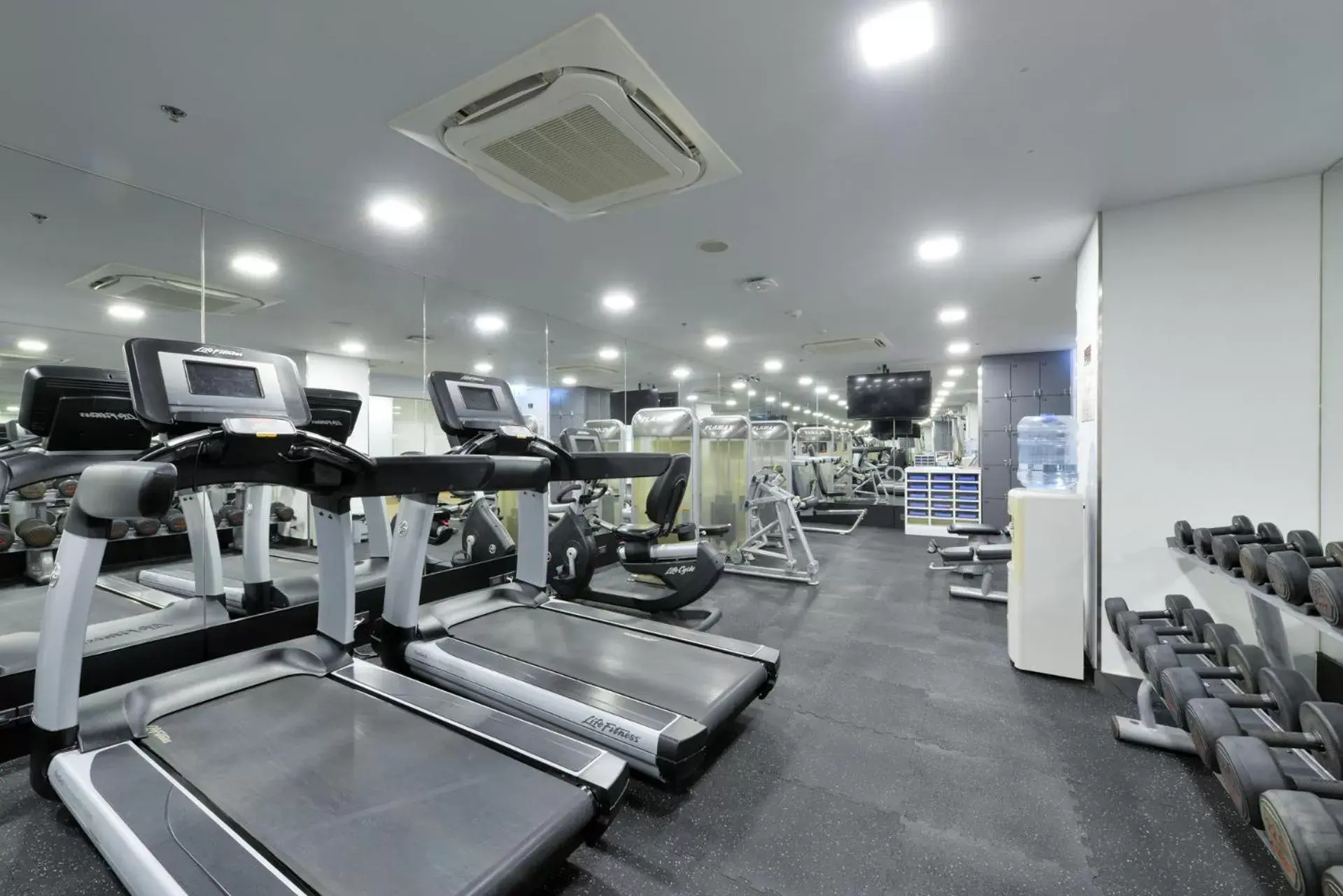 Facility for disabled guests, Fitness Center/Facilities in Hotel Royal Bangkok@Chinatown