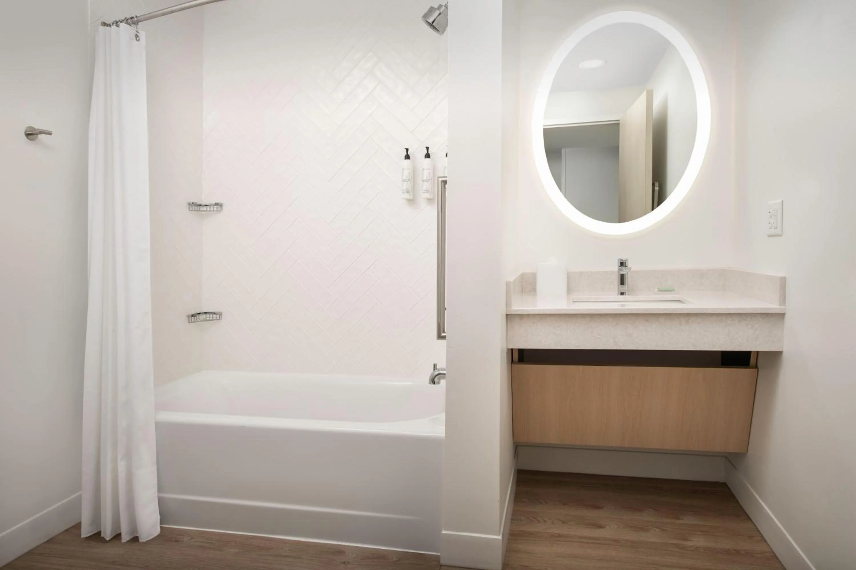 Bathroom in TownePlace Suites by Marriott Cincinnati Mason