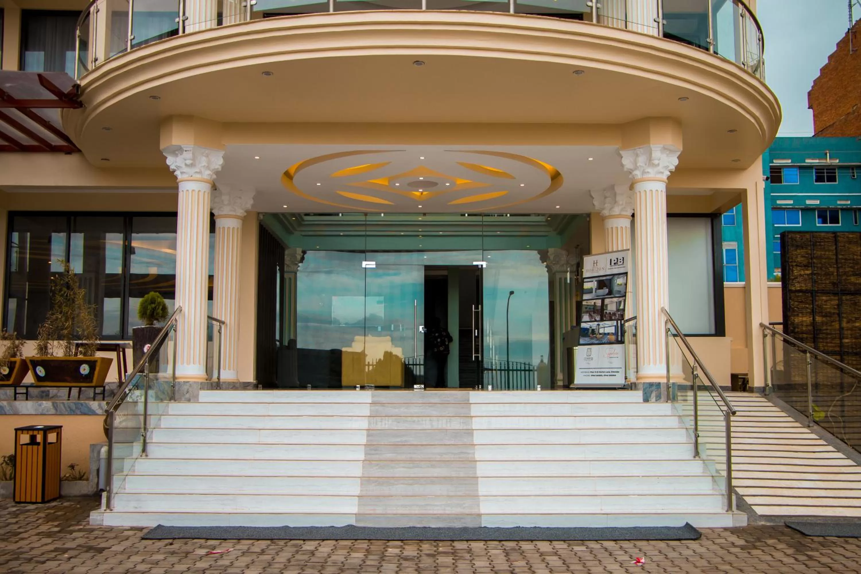 Facade/entrance in Hotel Horizon Entebbe