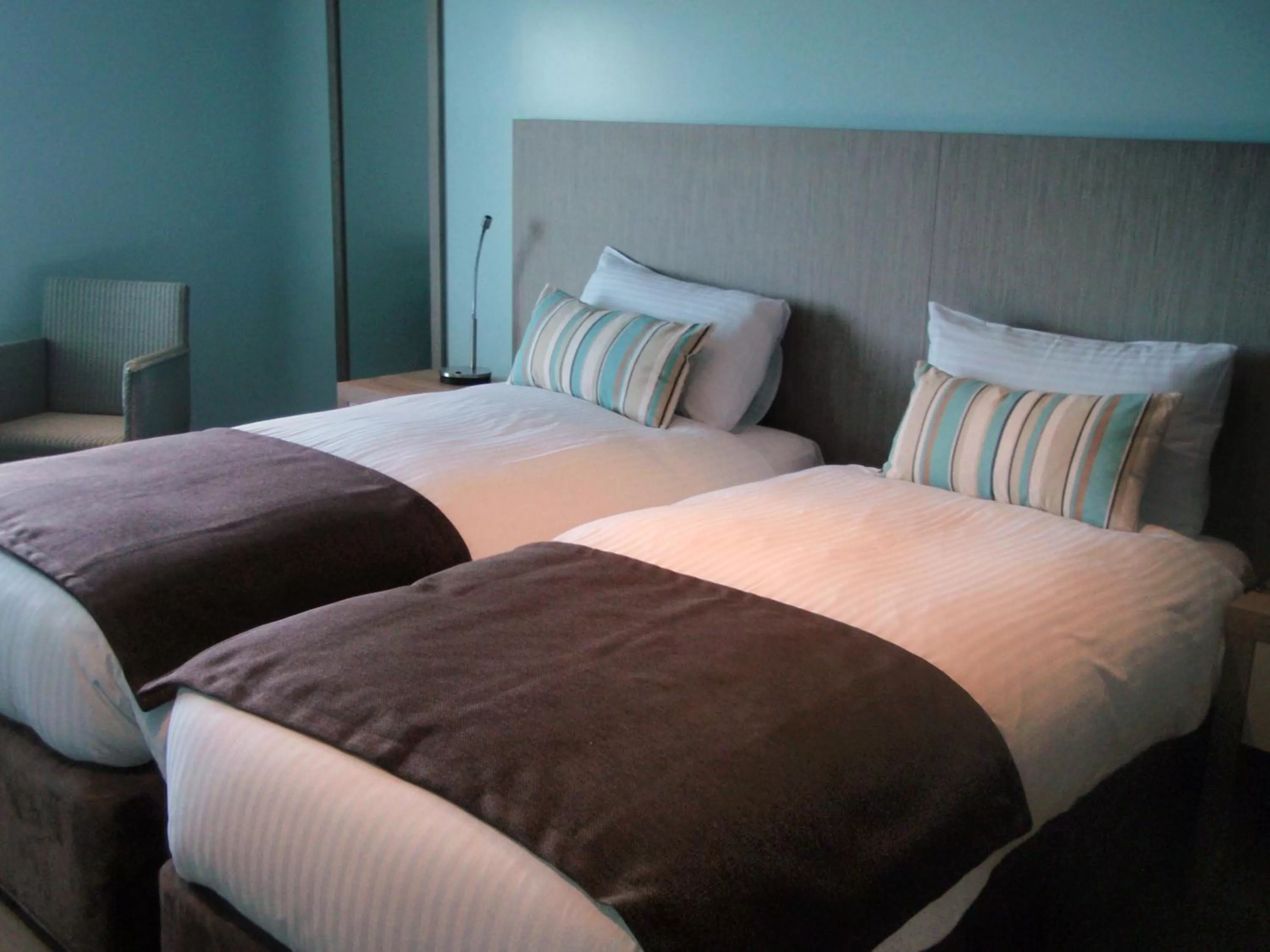 Twin Room in County Arms