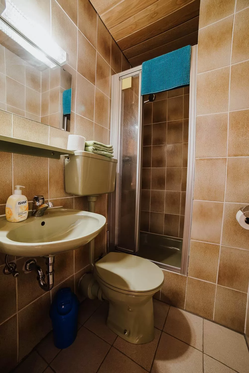 Bathroom in Berggasthof Hochpröller