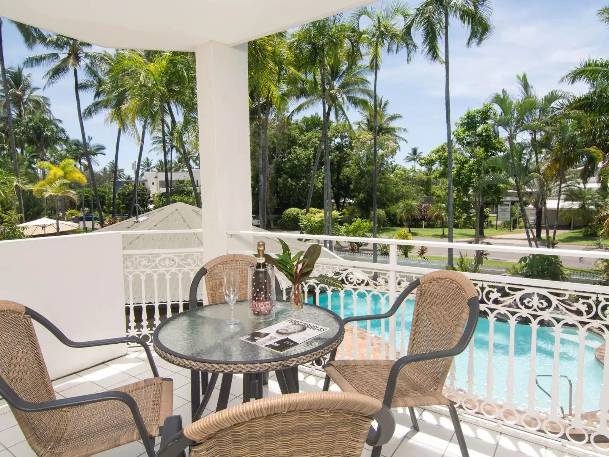 Balcony/Terrace, Swimming Pool in Garrick House