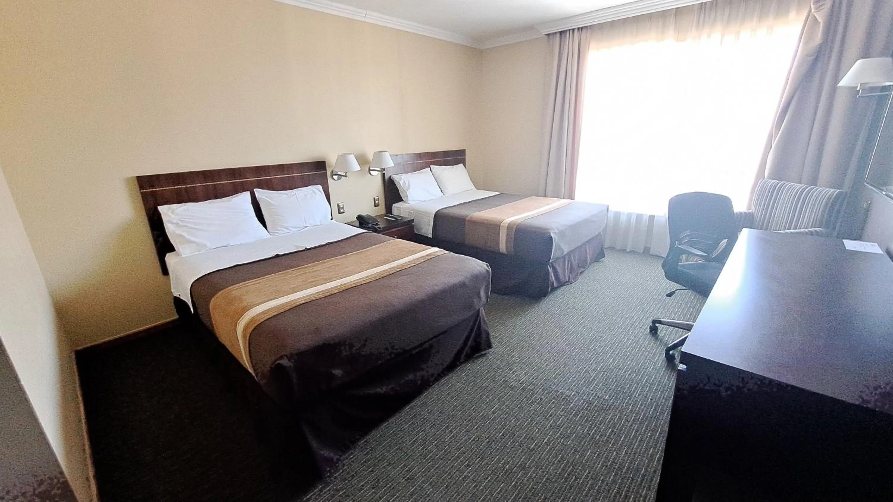 Bedroom, Bed in Hotel Diego de Almagro Temuco